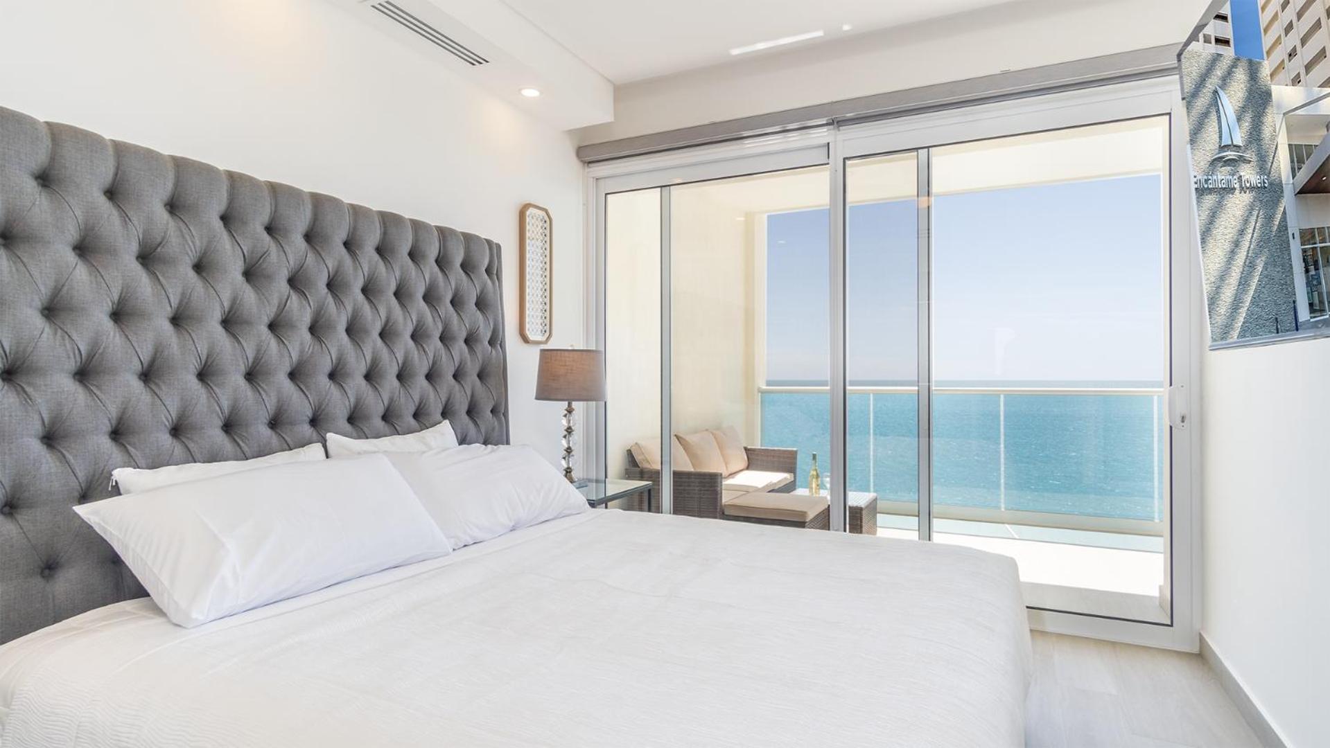 New and Amazing 2 bedroom Beach Front Encantame Velero-602