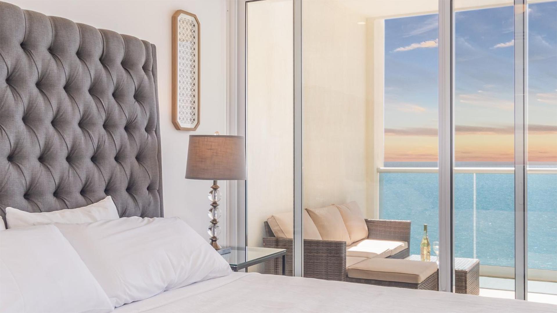 New and Amazing 2 bedroom Beach Front Encantame Velero-602