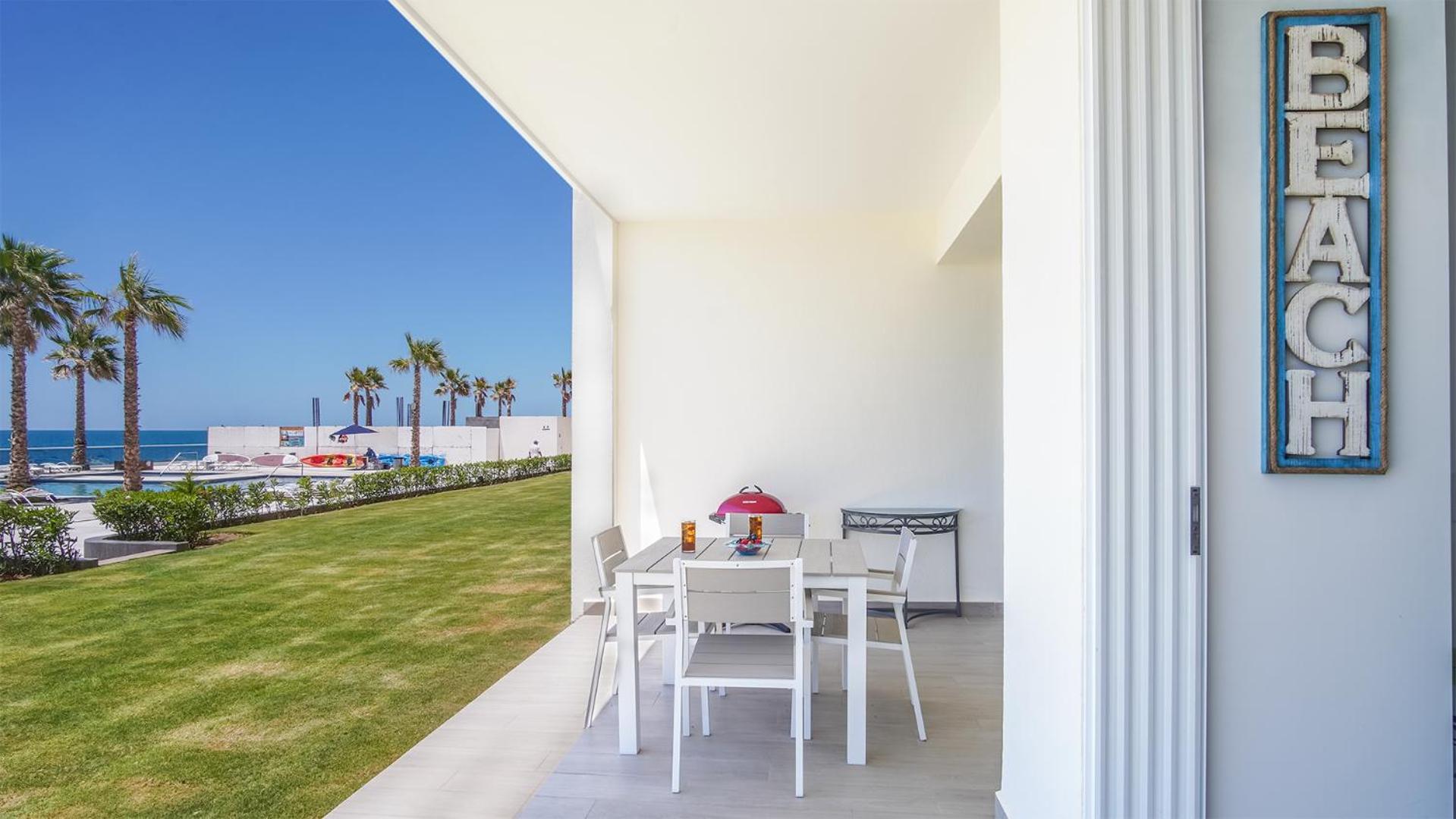 Lovely 2 bedroom condo Encantame Towers Velero 104