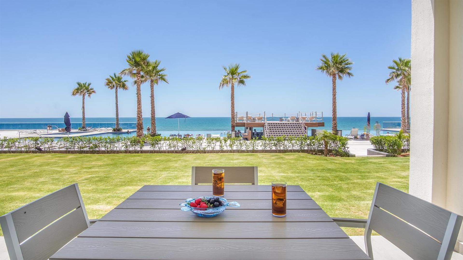 Lovely 2 bedroom condo Encantame Towers Velero 104
