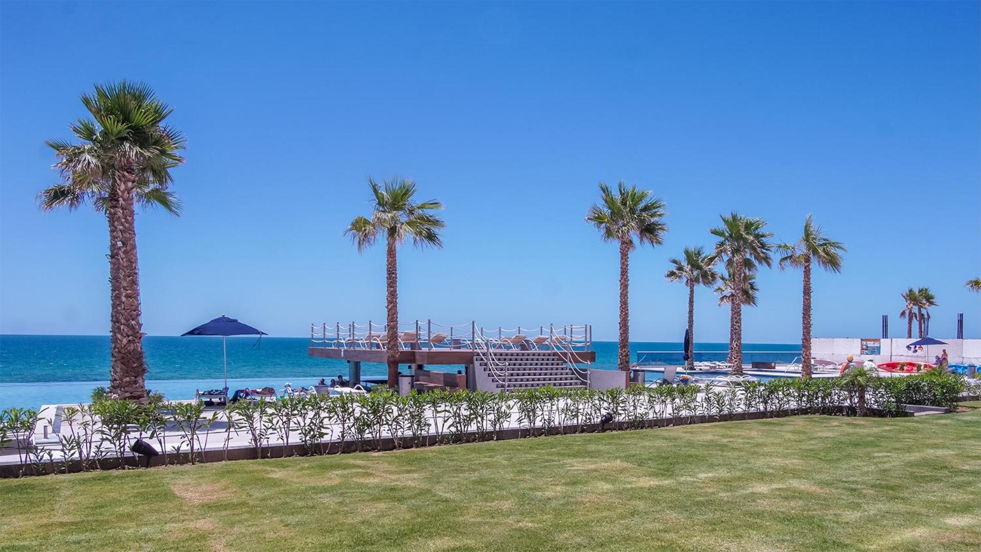 Lovely 2 bedroom condo Encantame Towers Velero 104