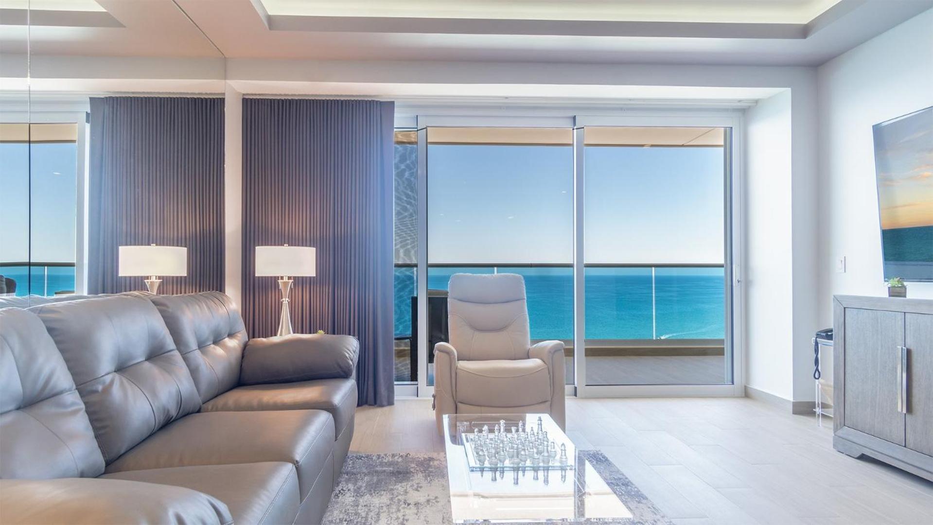 2 BDR Encantame Towers Viento 2004