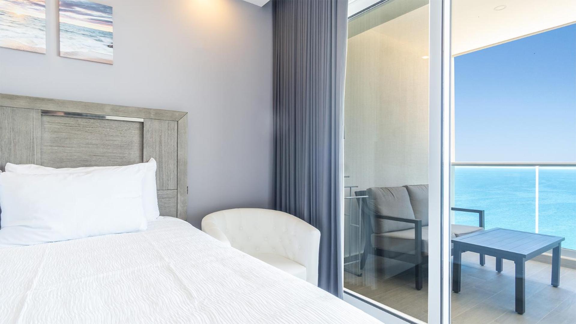 2 BDR Encantame Towers Viento 2004