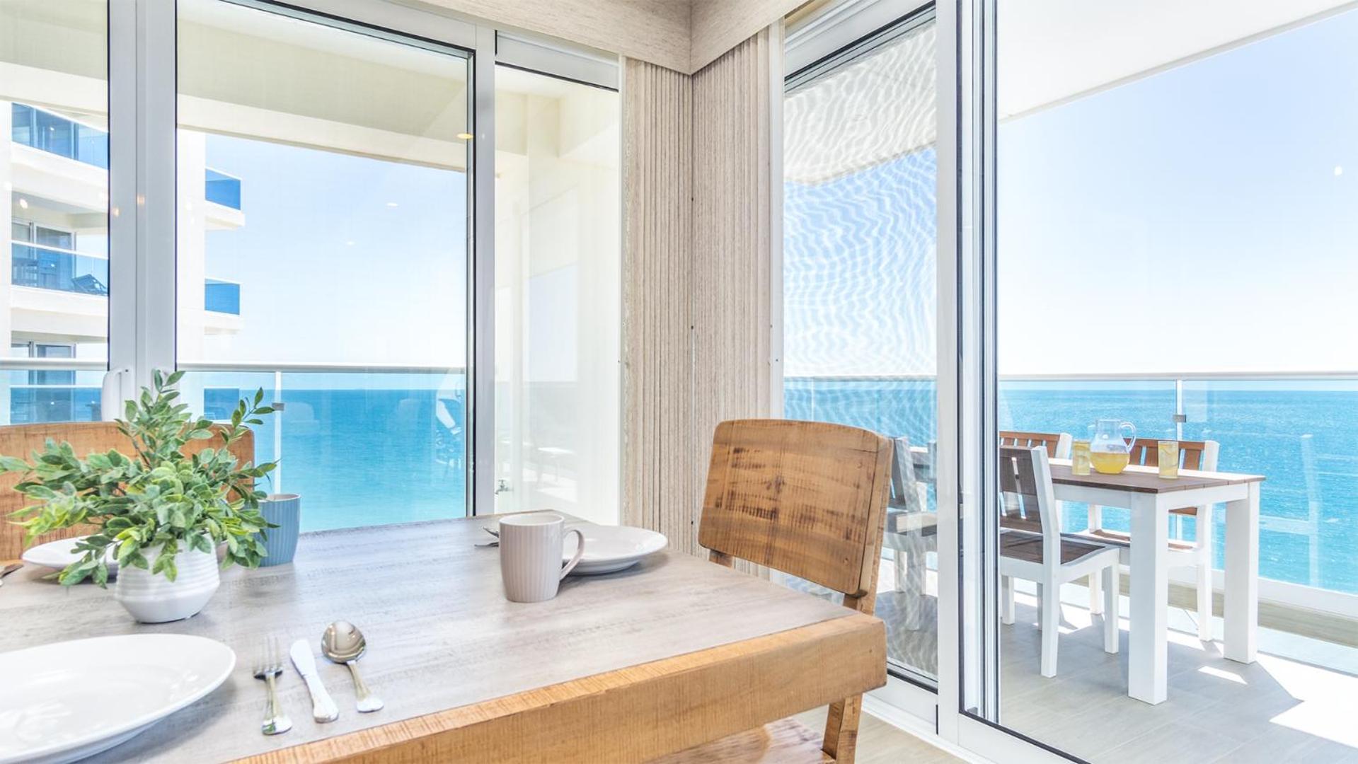 Panoramic water front deluxe condo Encantame Viento 605