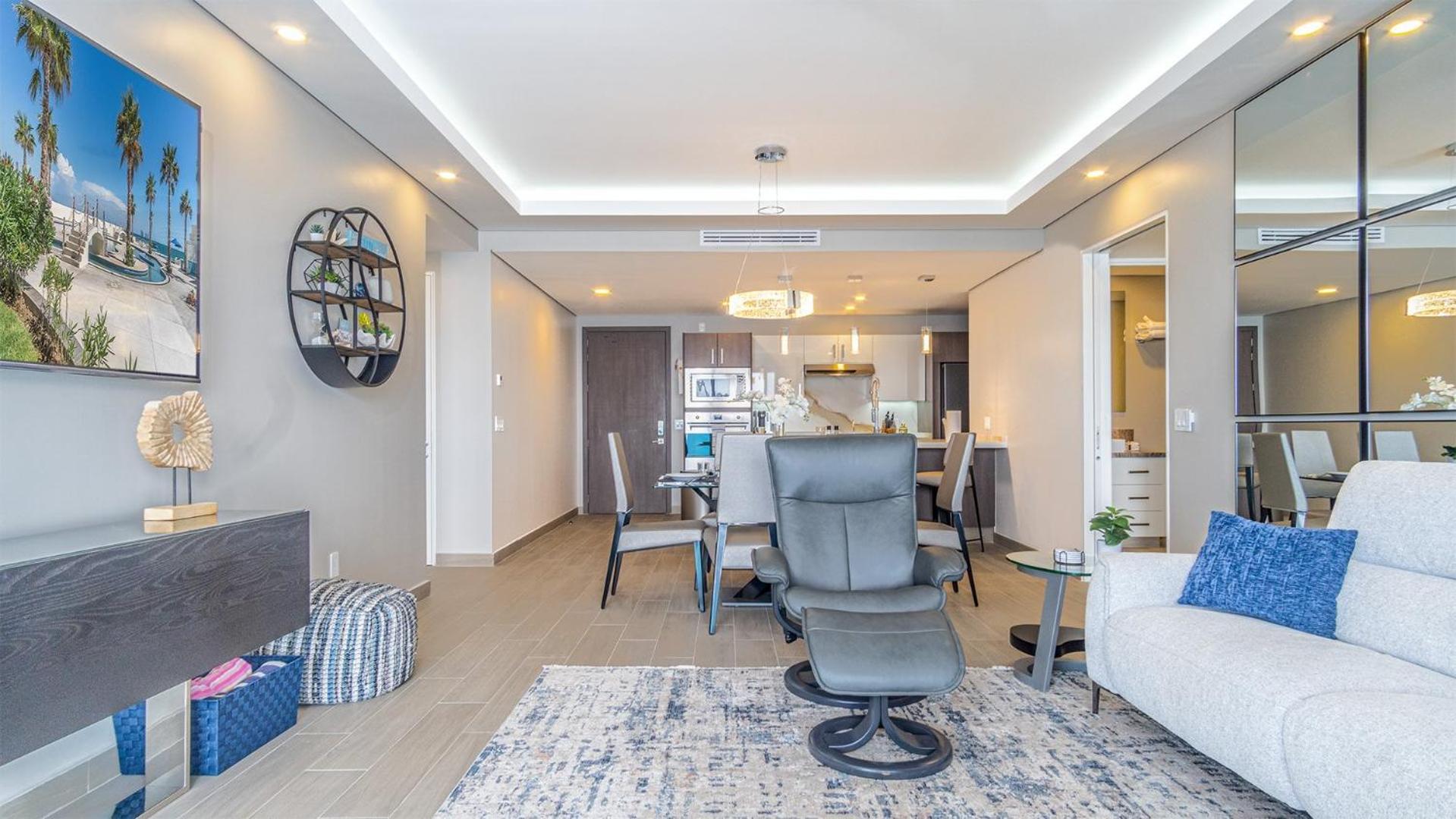 Amaizing condo by the beach Encantame W1704