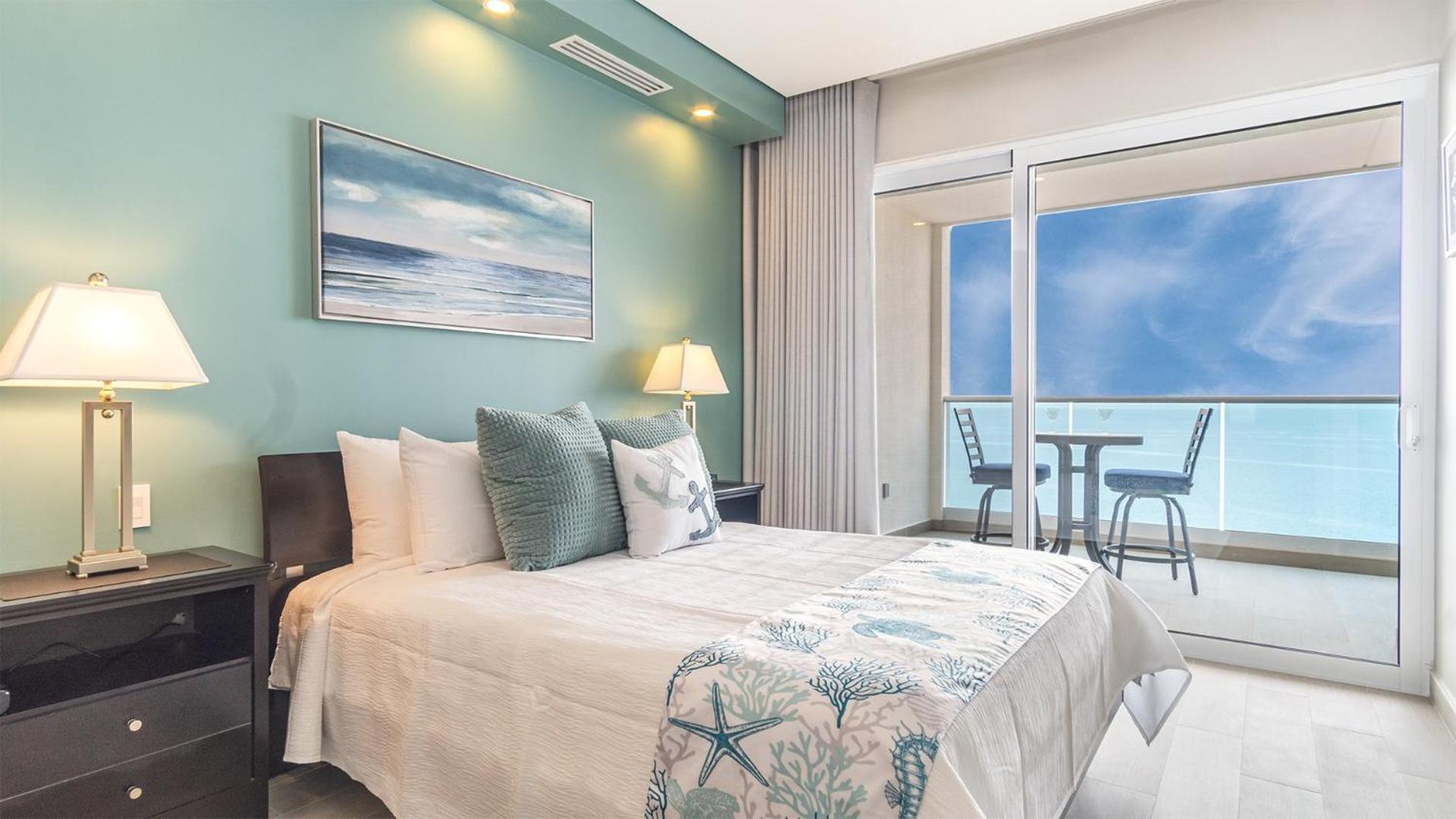 Amaizing condo by the beach Encantame W1704