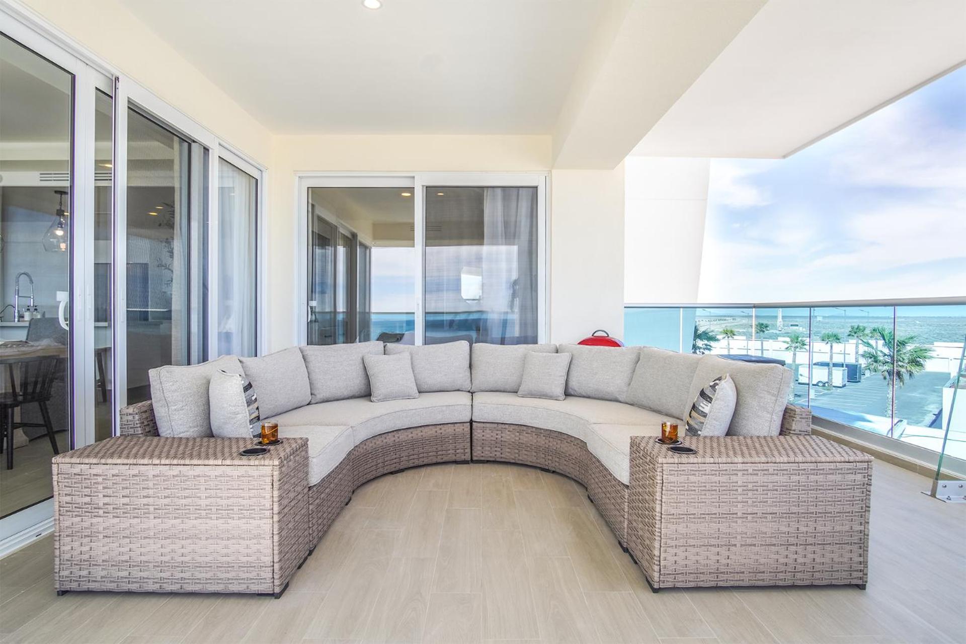 Awesome 3 bedroom condo Encantame Tower E 301