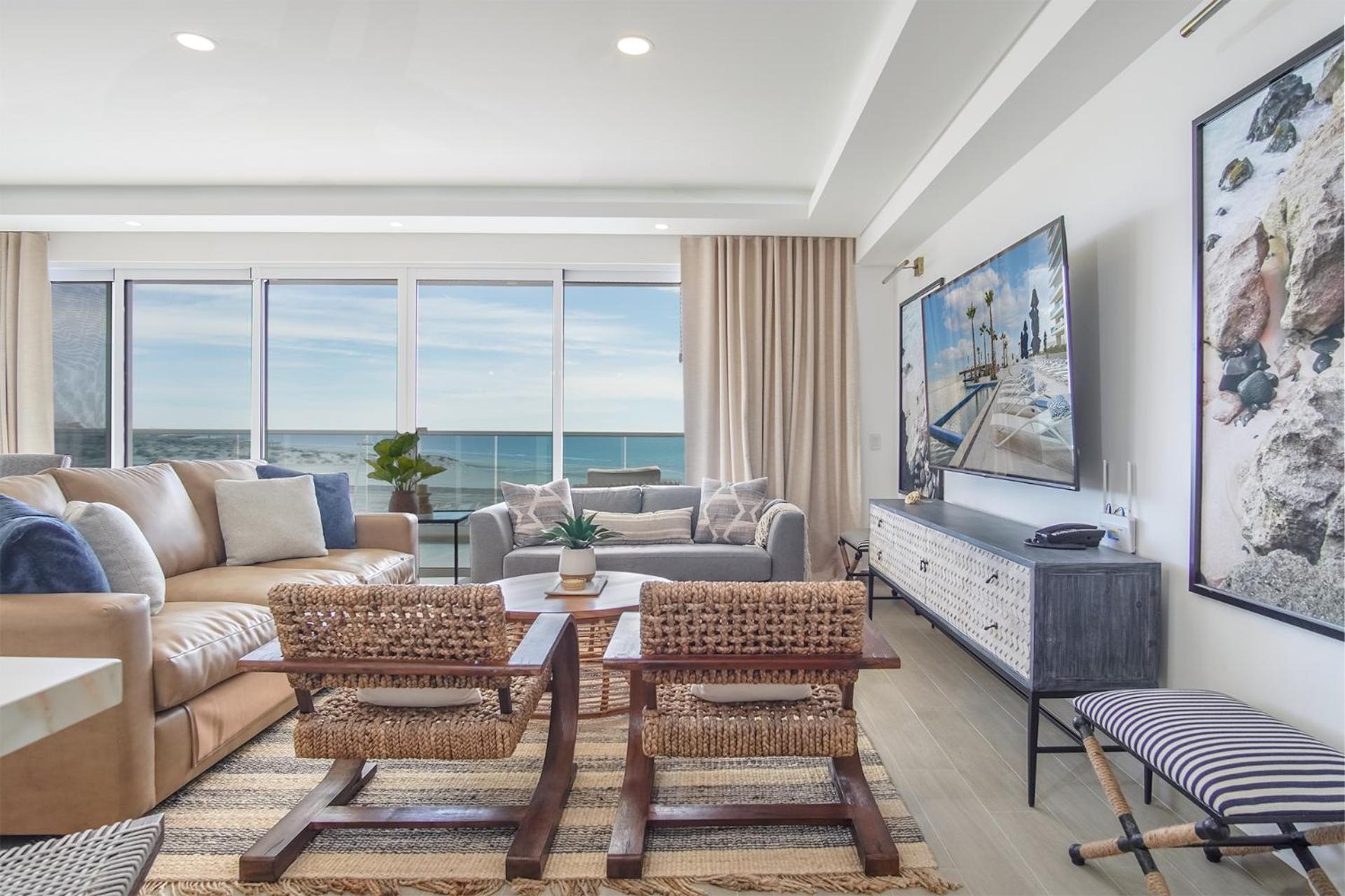 Awesome 3 bedroom condo Encantame Tower E 301