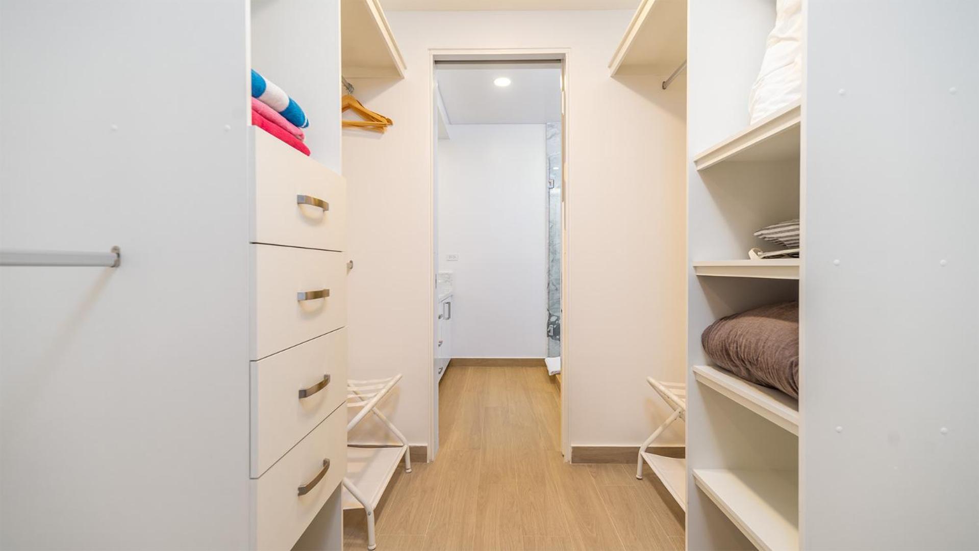 Modern 2 BR Condo at Encantame Towers Viento 2204