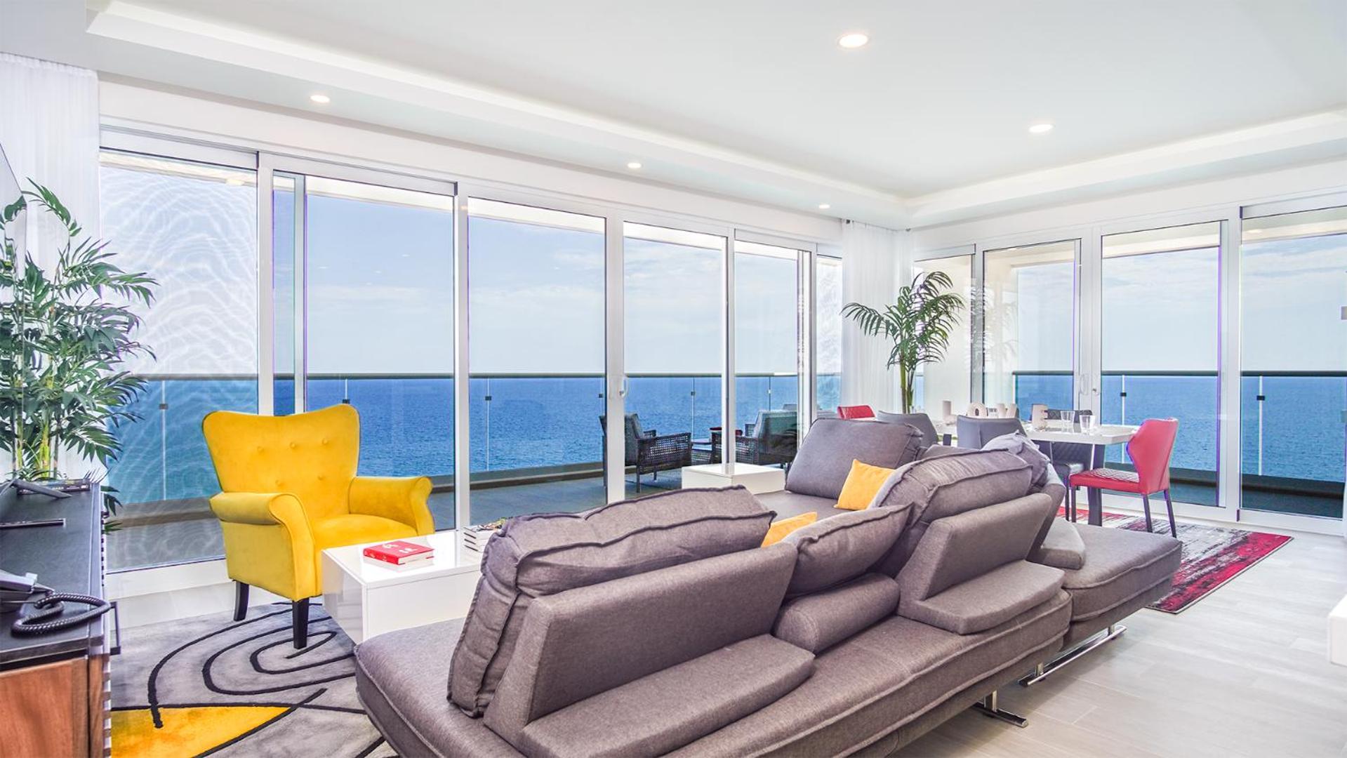 Stunning family paradise E2005 Encantame