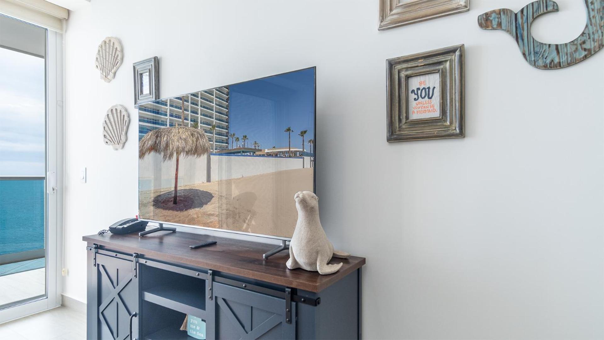 Lavish 1 bedroom Beach Front Condominium Encantame C-1403