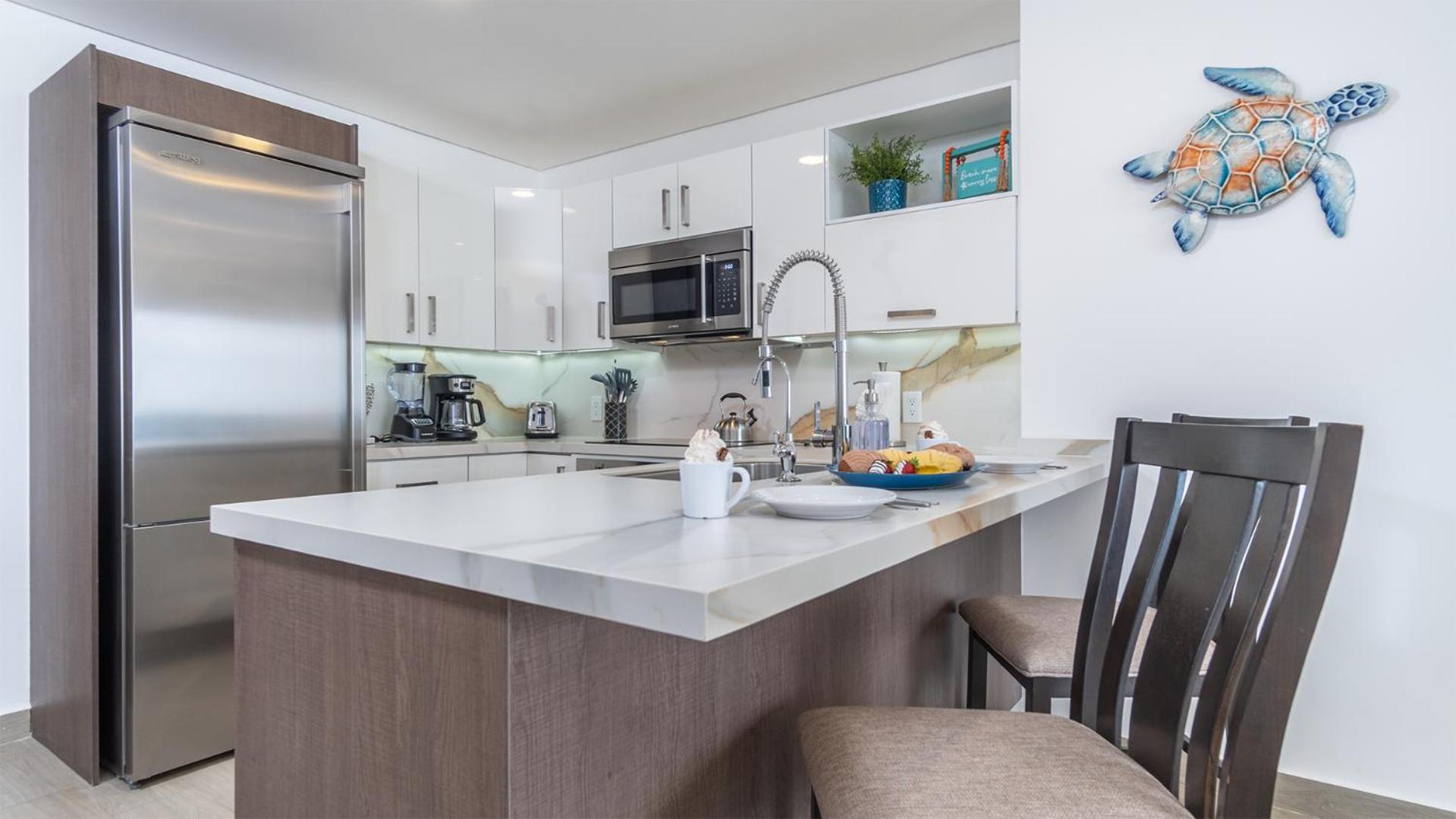 Lavish 1 bedroom Beach Front Condominium Encantame C-1403