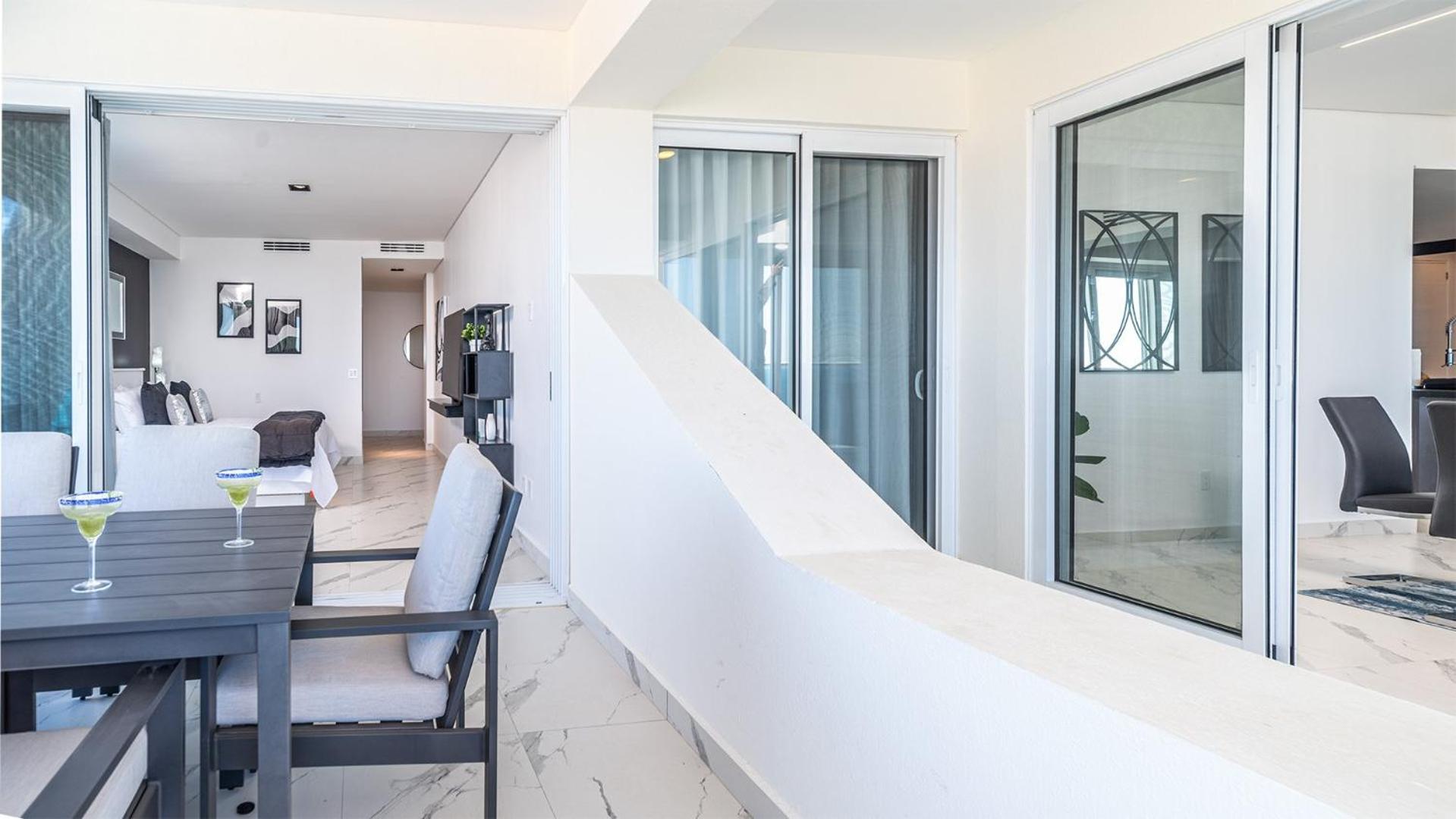 Family Paradise! Splash in The New Lazy River and Sleep In Luxury Encantame Viento 1702