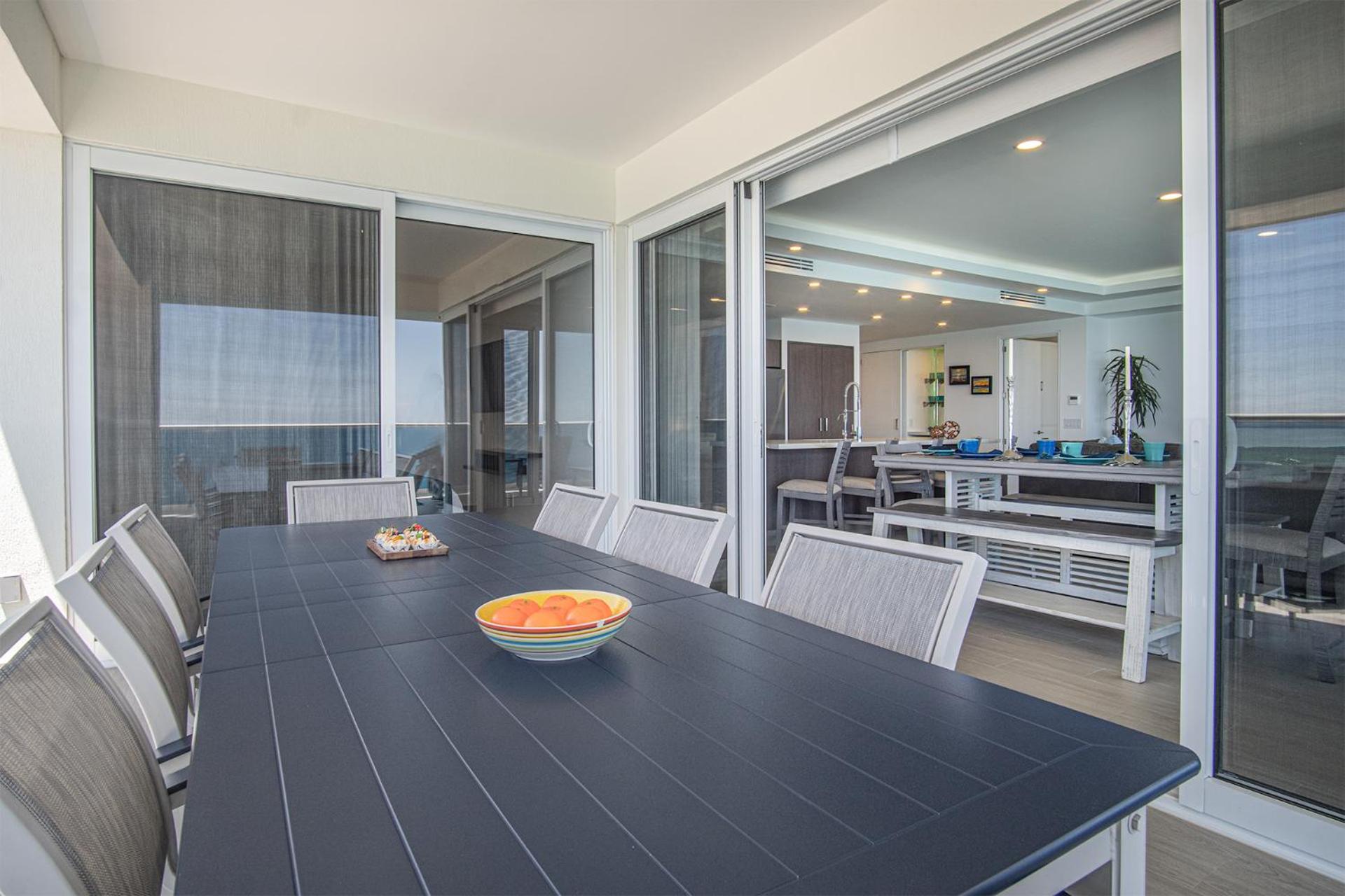 Family Paradise! Splash in The New Lazy River and Sleep In Luxury Encantame Velero 2101