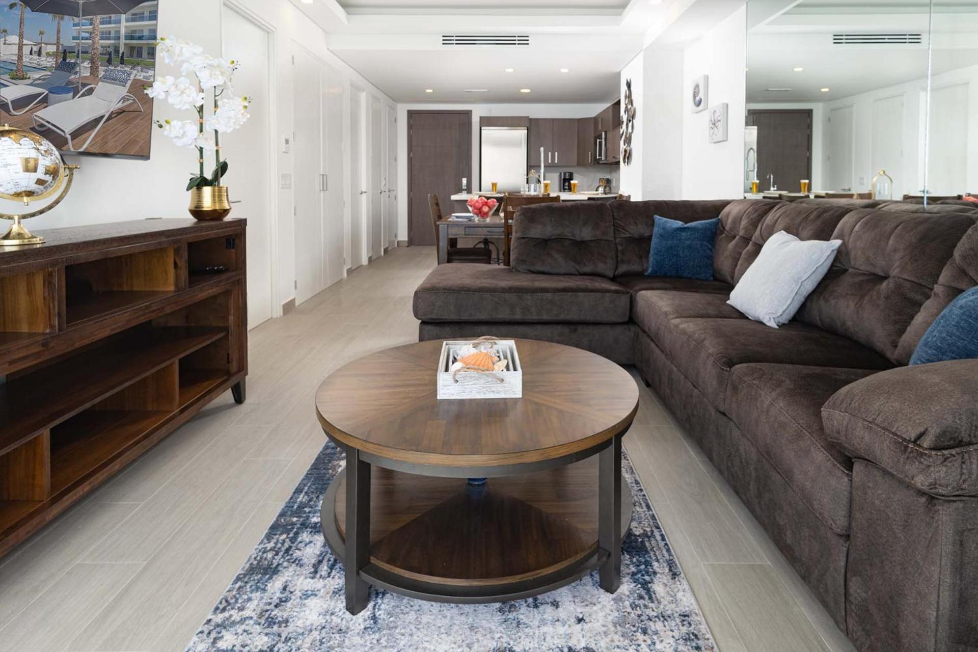Splash in The New Lazy River/Stay in Modern Luxury Encantame C-603