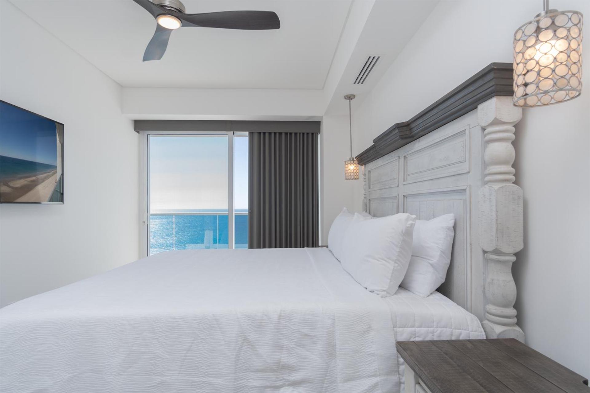 Lavish 1 bedroom Beach Front Condominium Encantame C-1603