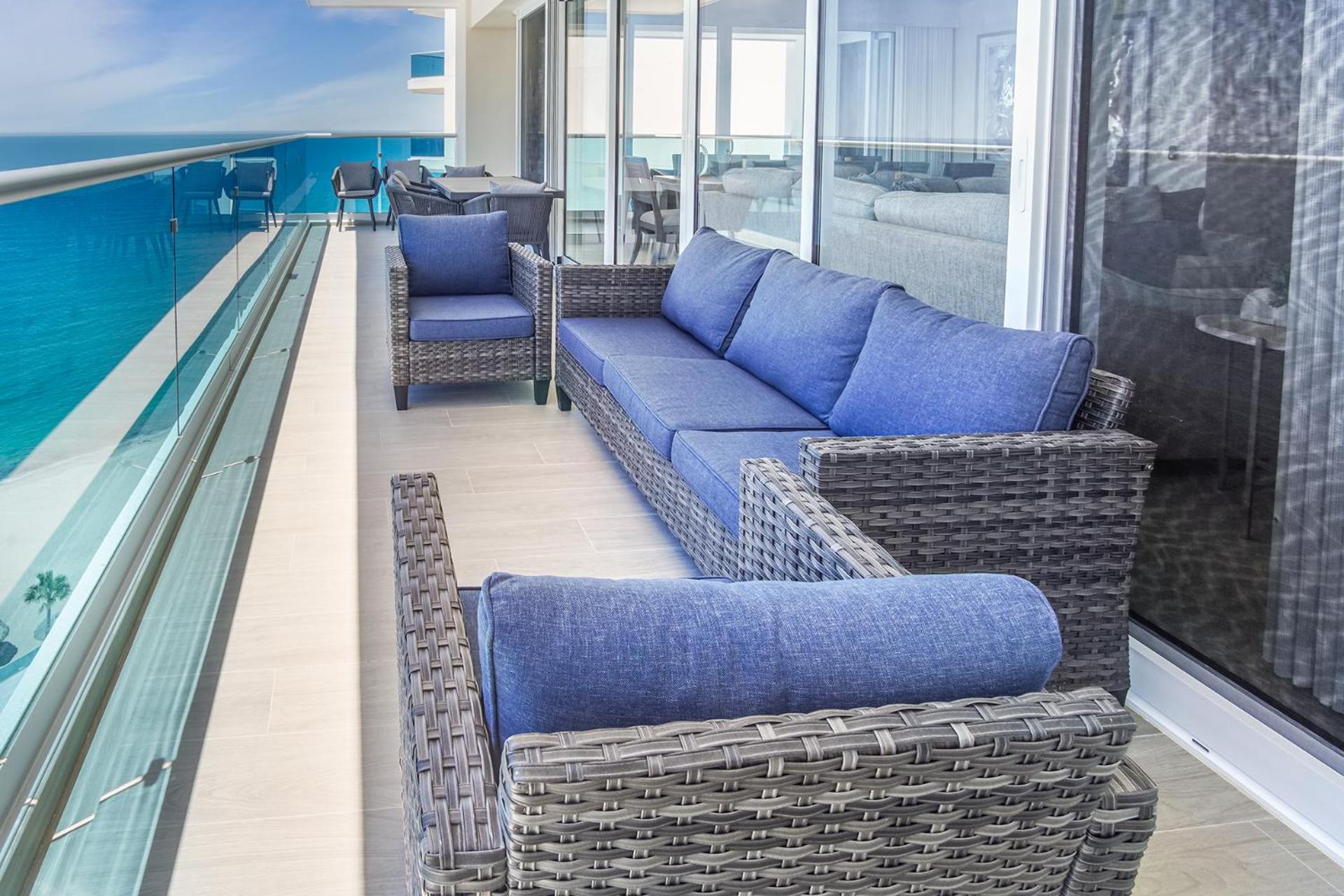 Luxury modern condo at Encantame Towers E1405