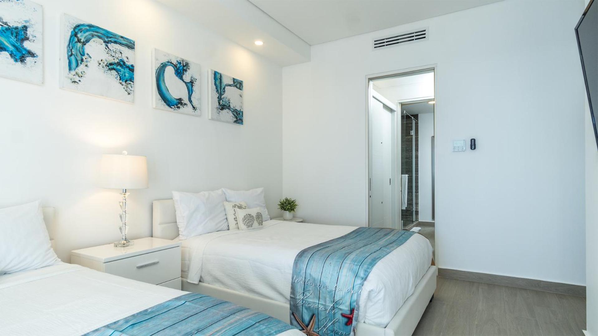 Impressive & beautiful 3 bedroom unit Ocean Front Encantame Velero-2301