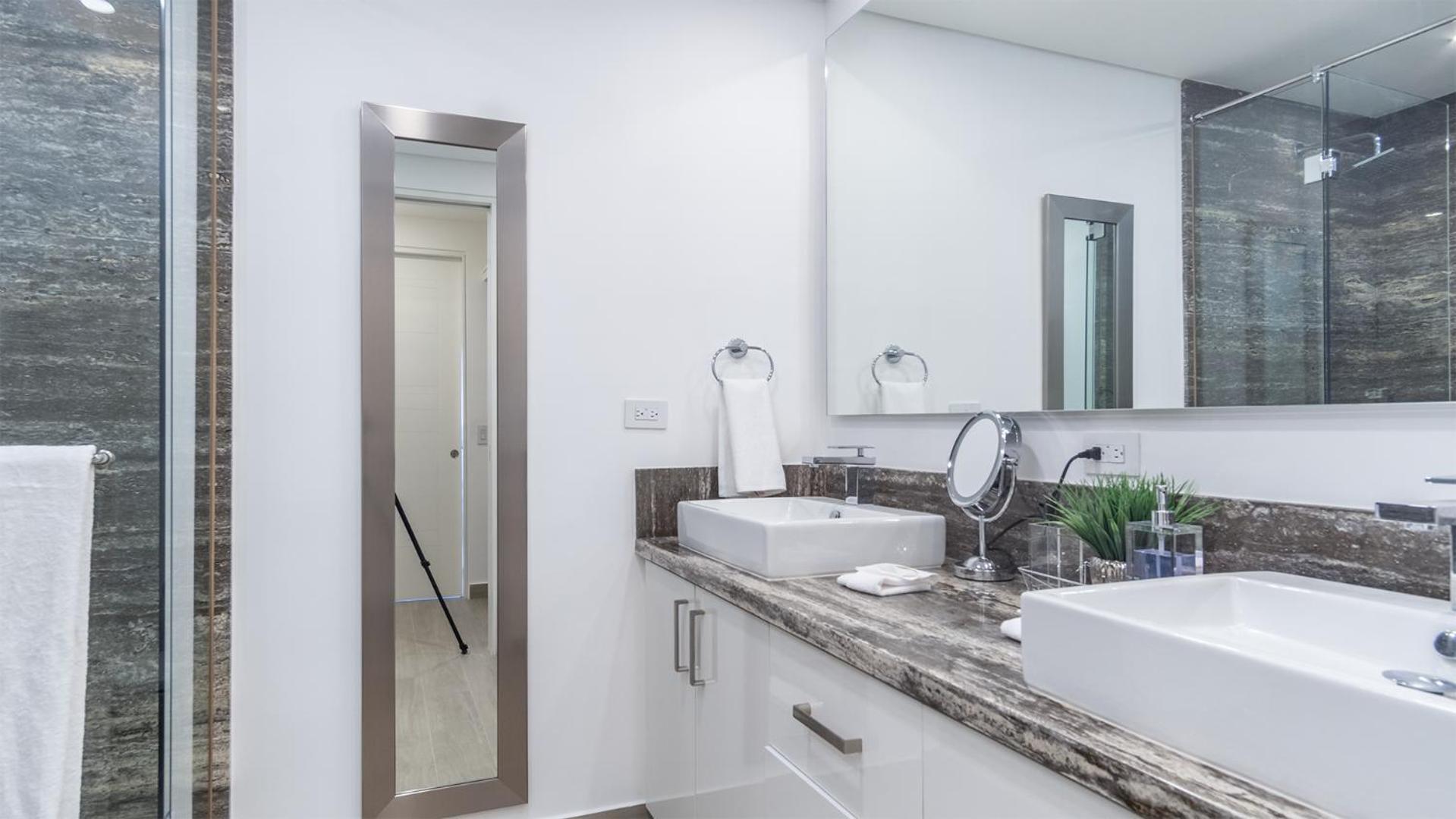Impressive & beautiful 3 bedroom unit Ocean Front Encantame Velero-2301