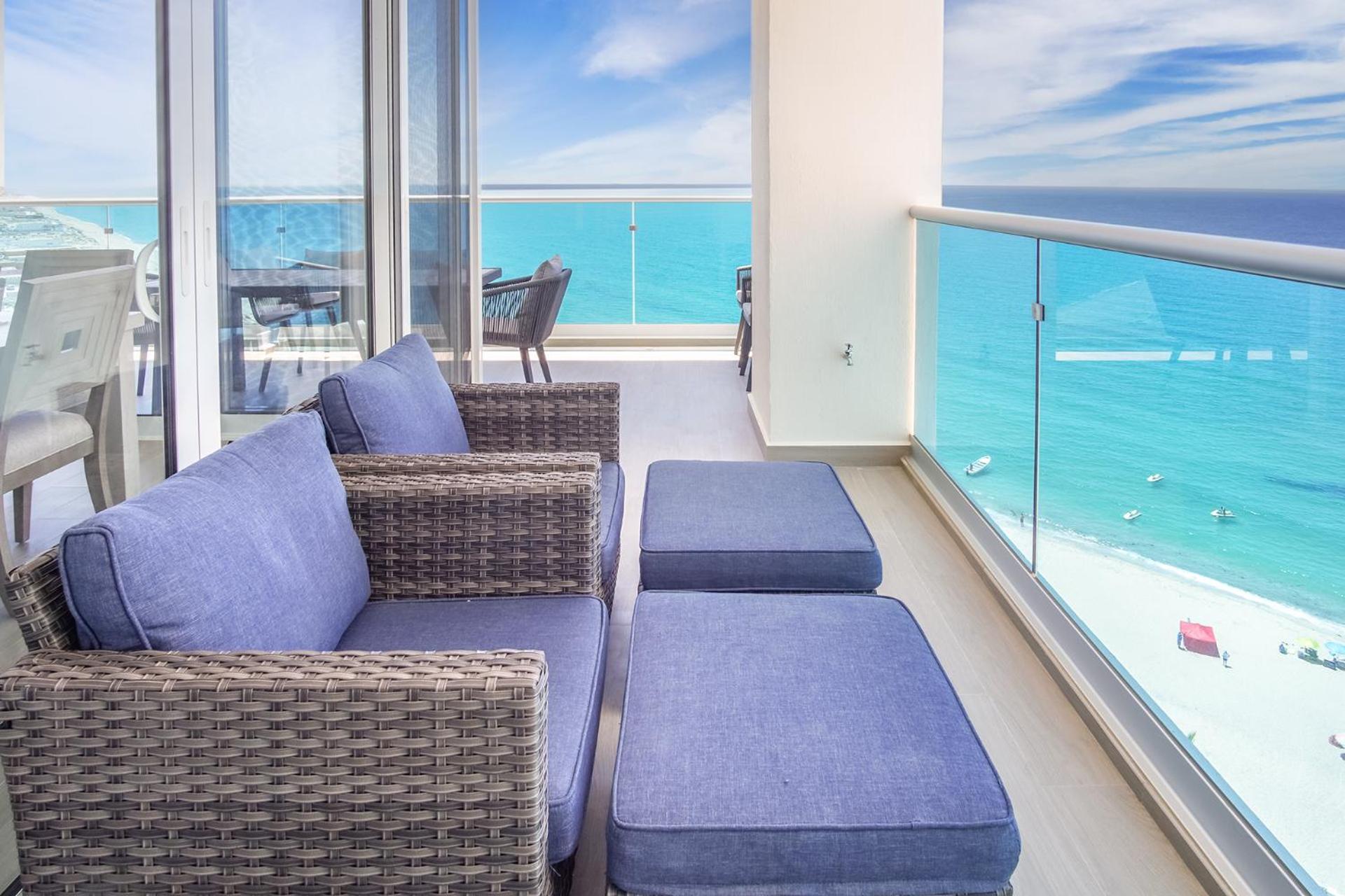 Luxury modern condo at Encantame Towers E1405