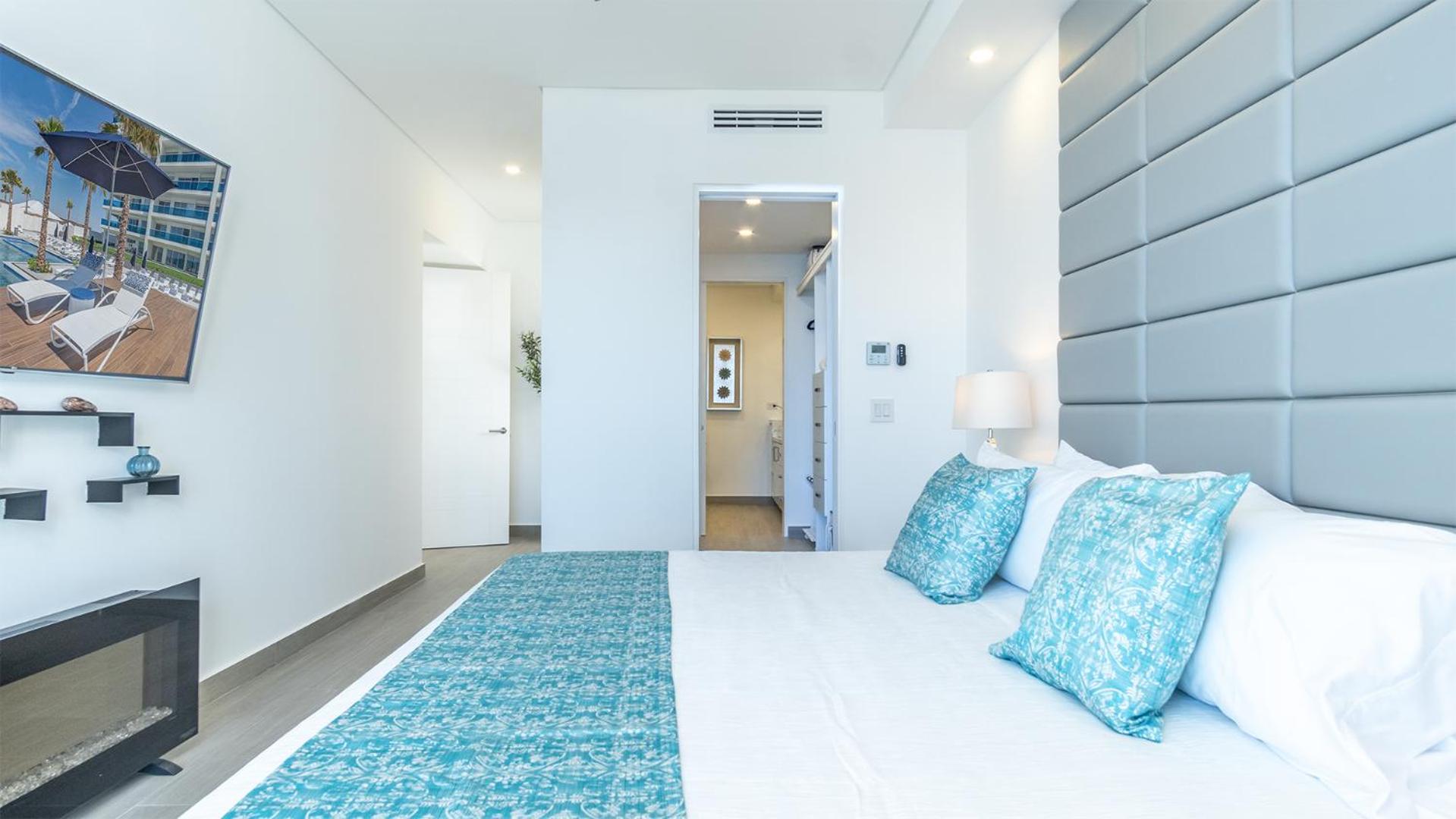 Impressive & beautiful 3 bedroom unit Ocean Front Encantame Velero-2301