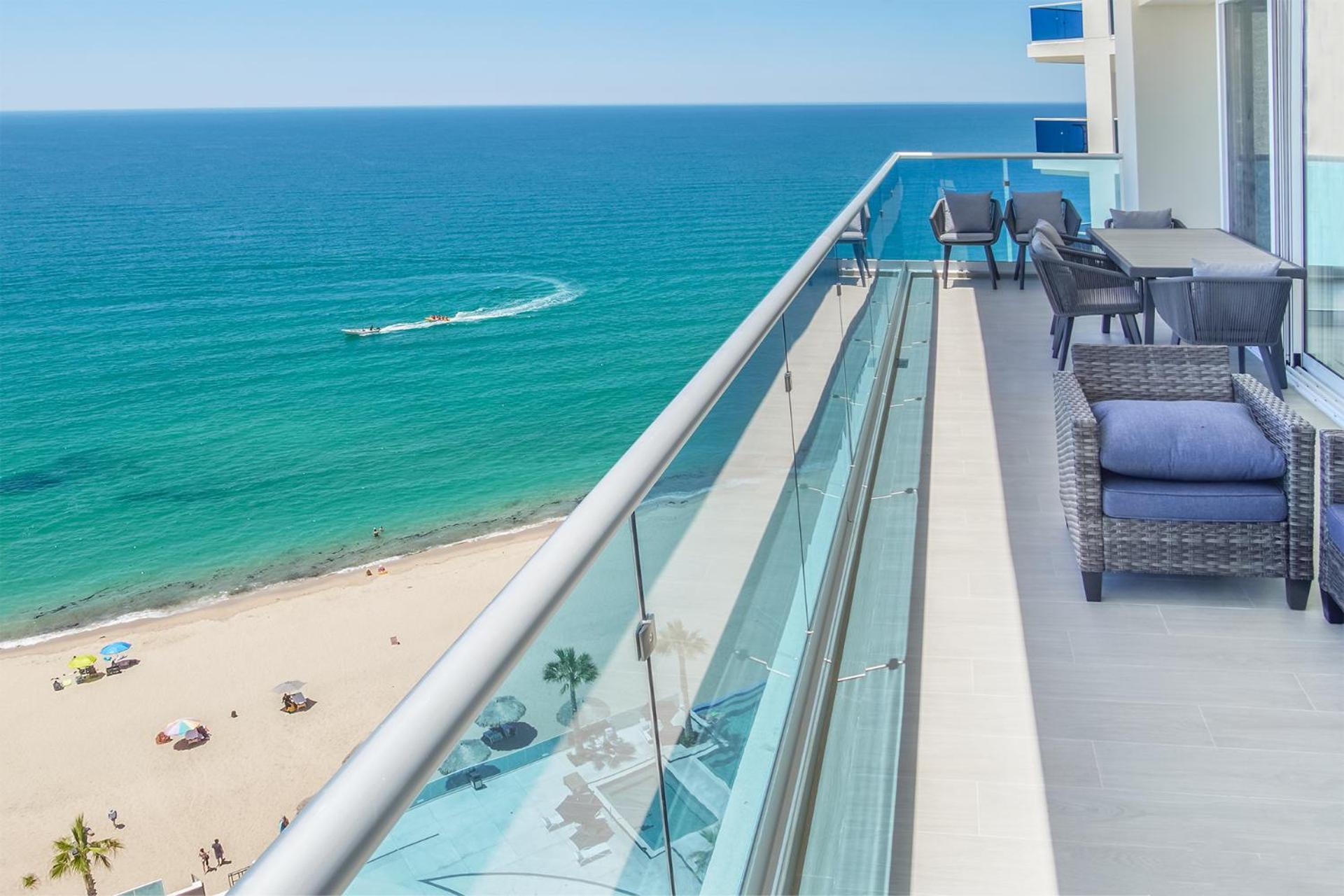 Luxury modern condo at Encantame Towers E1405