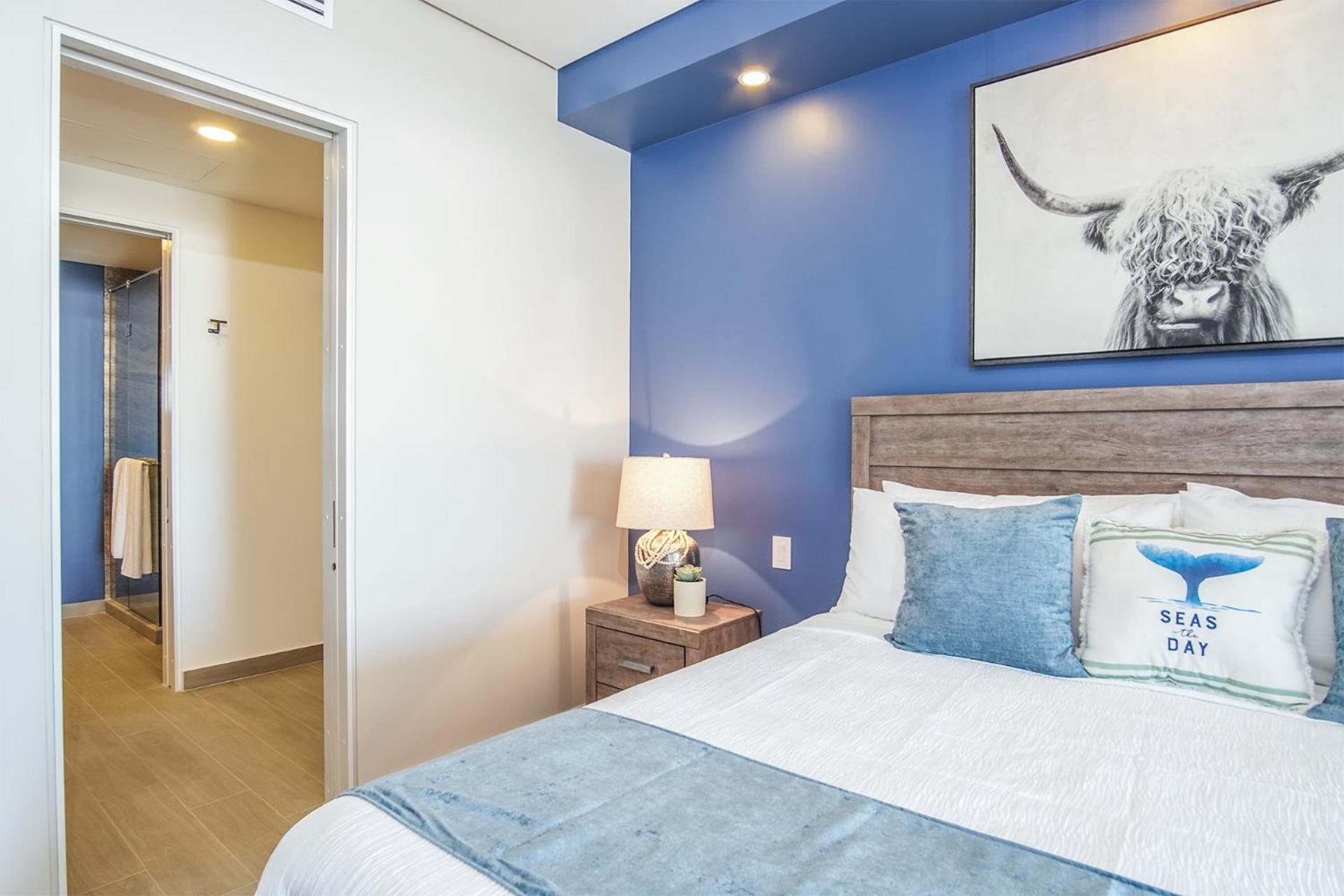 Awesome 3 bedroom condo Encantame Tower E 201