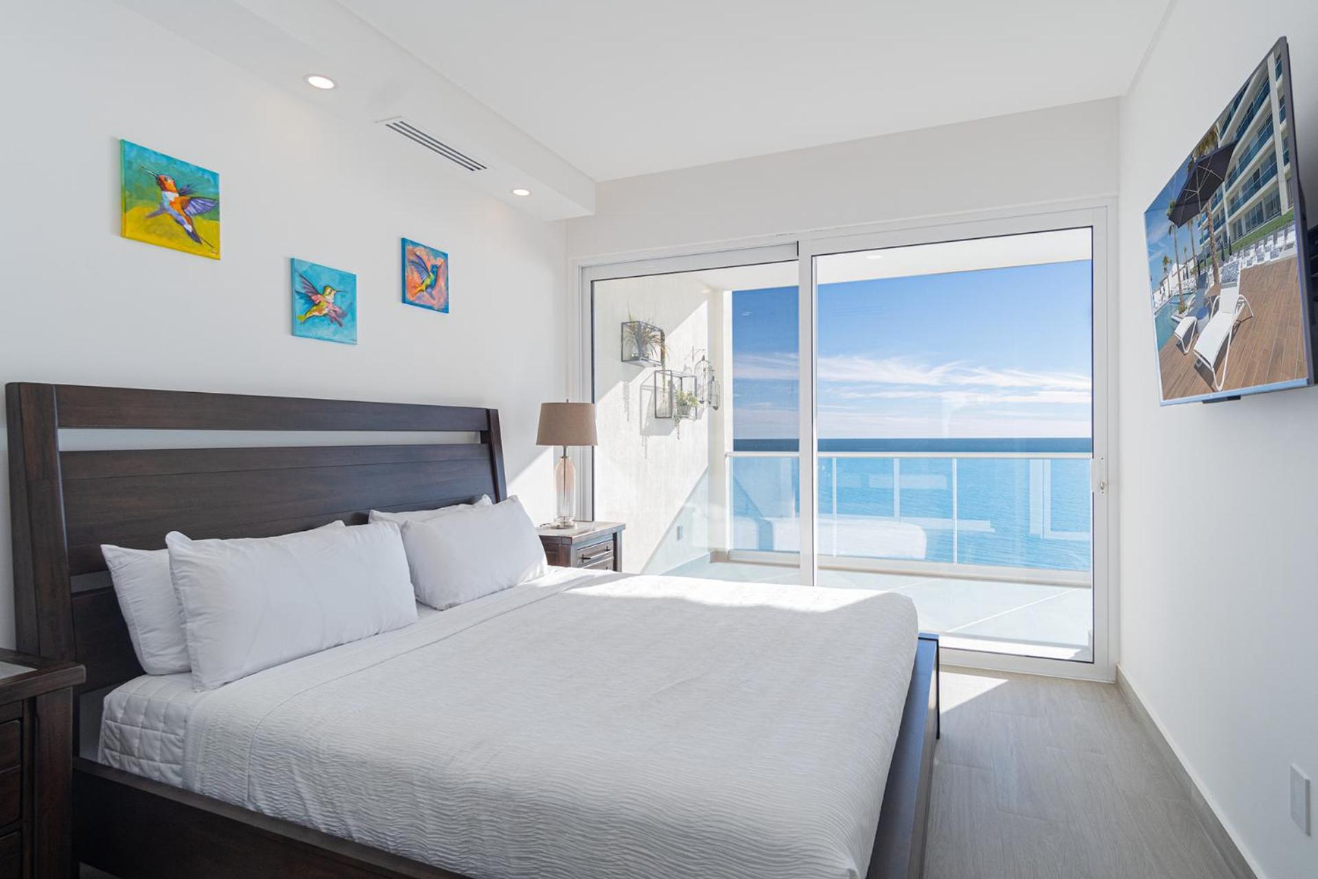 Splash in New Lazy River/Stay in Modern Luxury Encantame 702