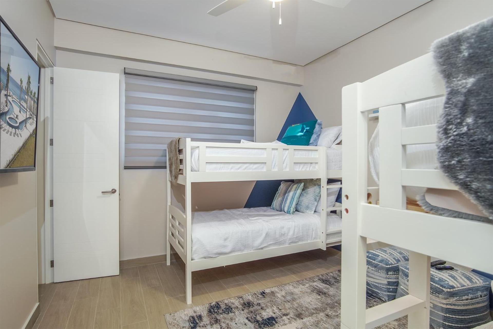 Awesome 3 bedroom condo Encantame Tower E 201