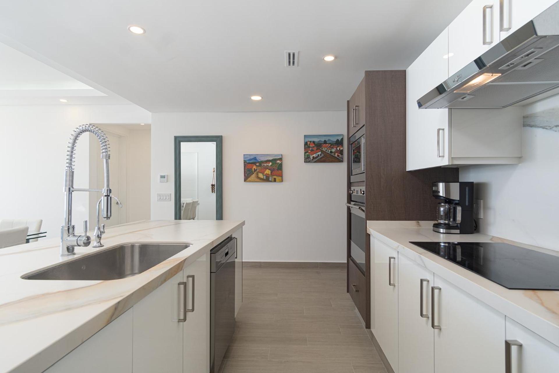 Splash in New Lazy River/Stay in Modern Luxury Encantame 702