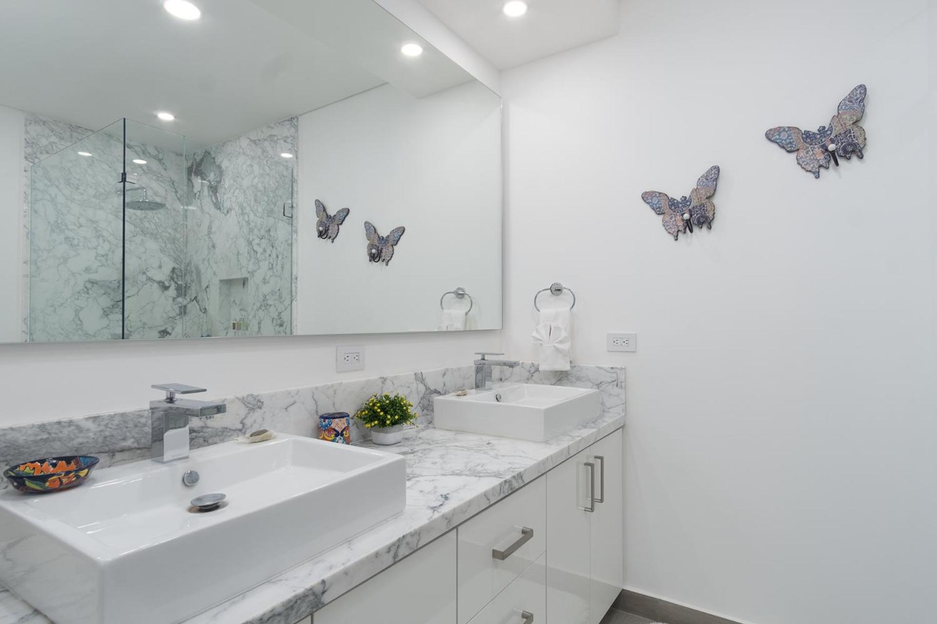 Splash in New Lazy River/Stay in Modern Luxury Encantame 702