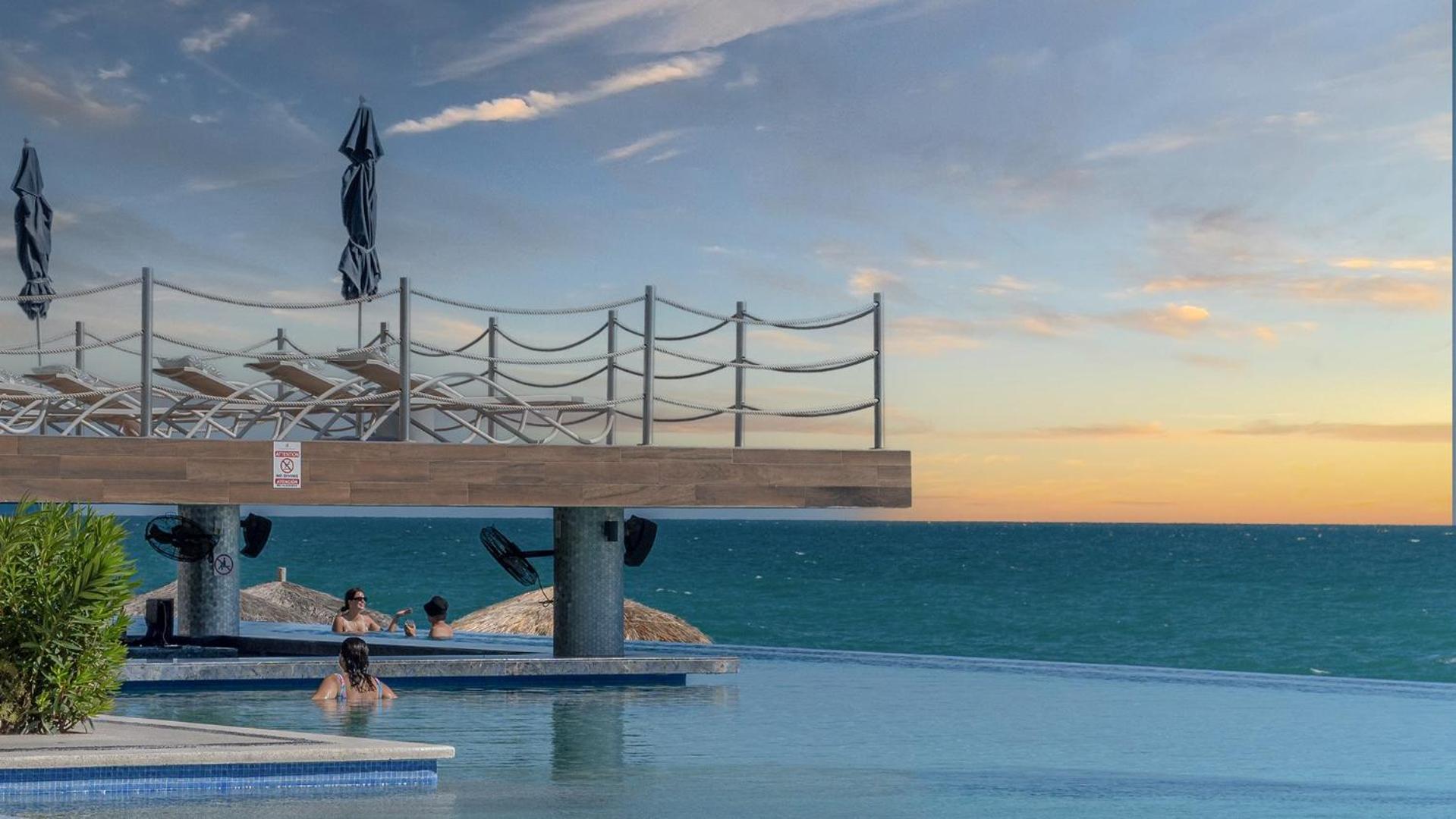 Splash in New Lazy River/Stay in Modern Luxury Encantame 702