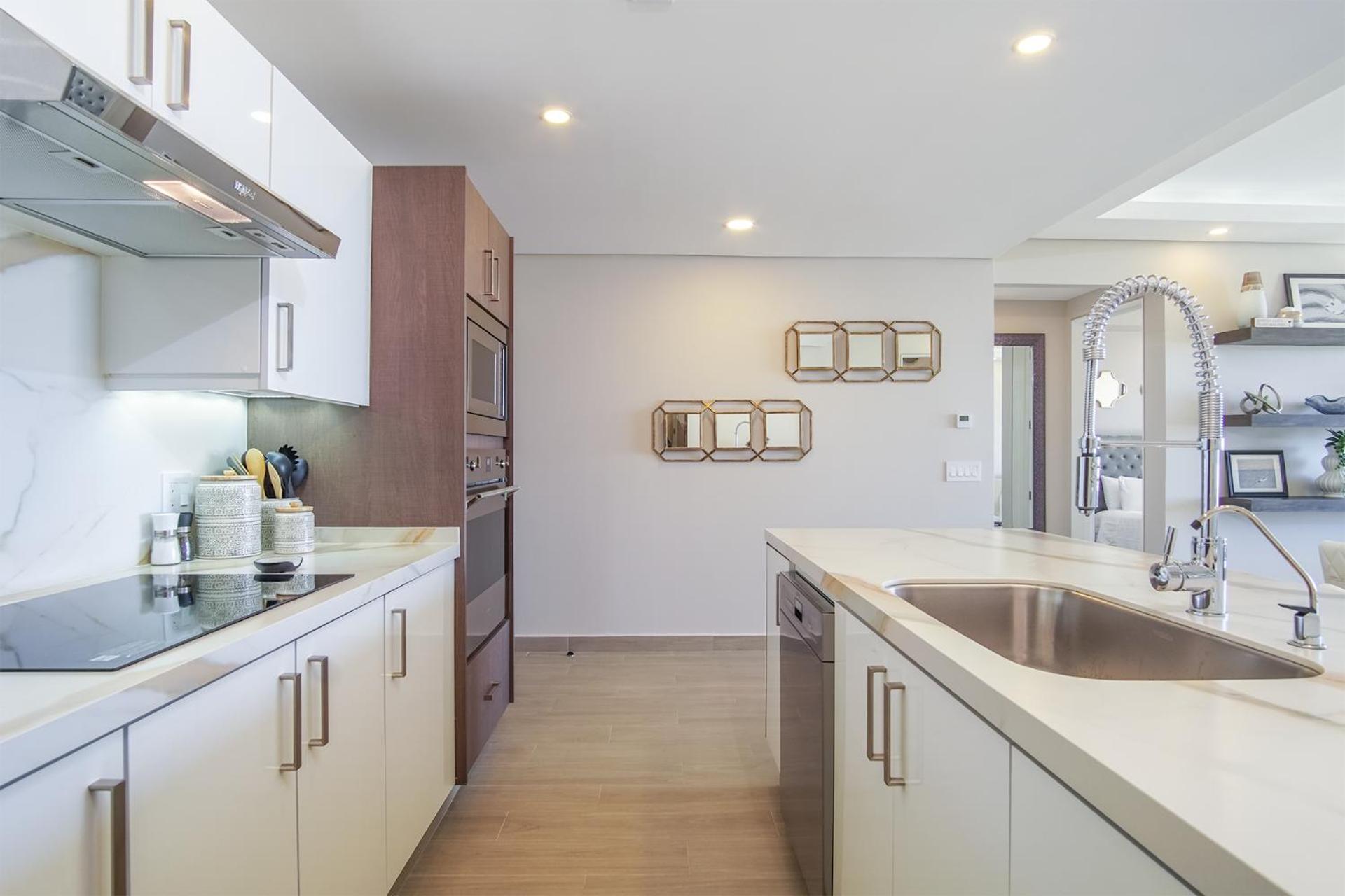 Spectacular 2 bedroom condominium Encantame E102
