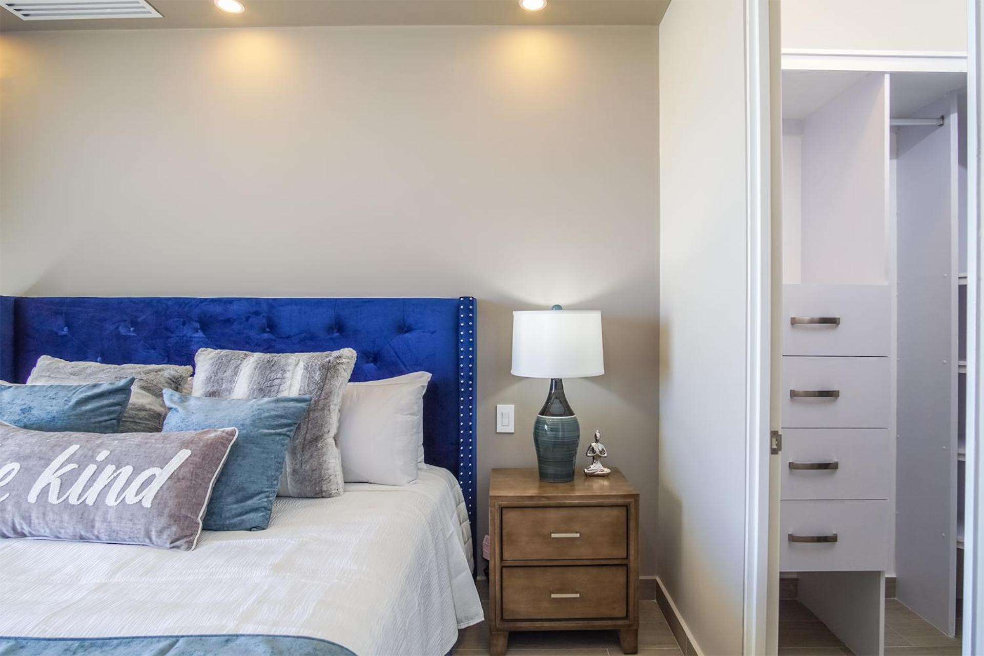 Spectacular 2 bedroom condominium Encantame E102