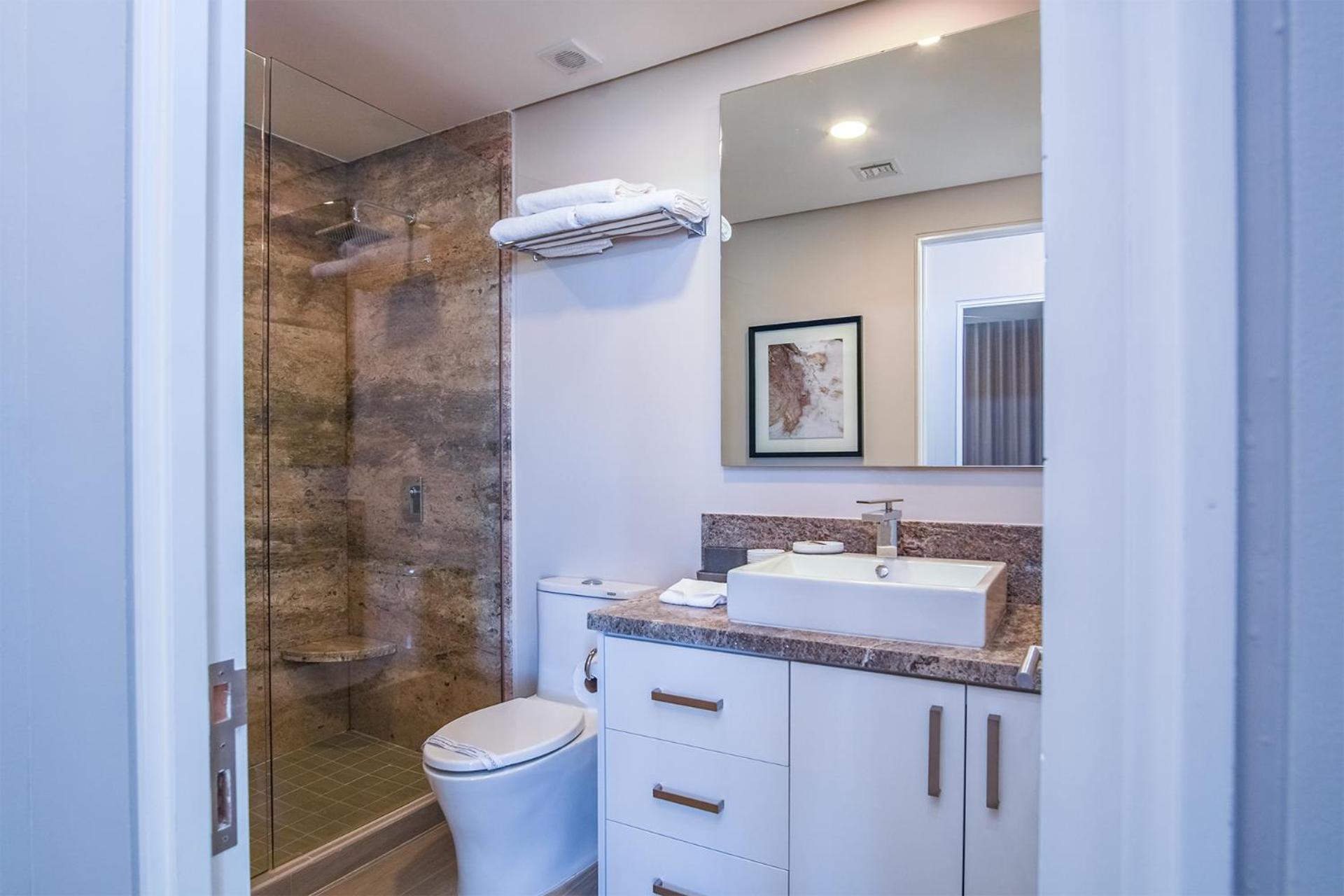 Spectacular 2 bedroom condominium Encantame E102
