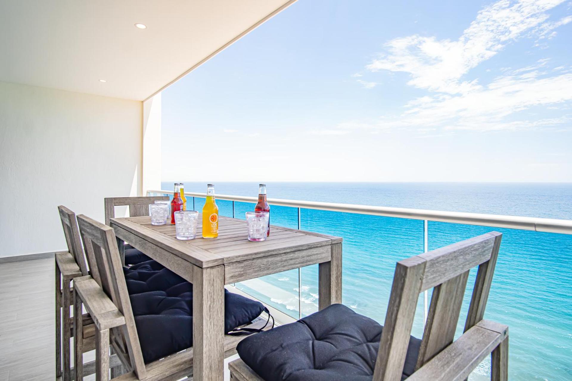 Stunning 2BR condo at Encantame Towers Velero 2302 in playa Encanto