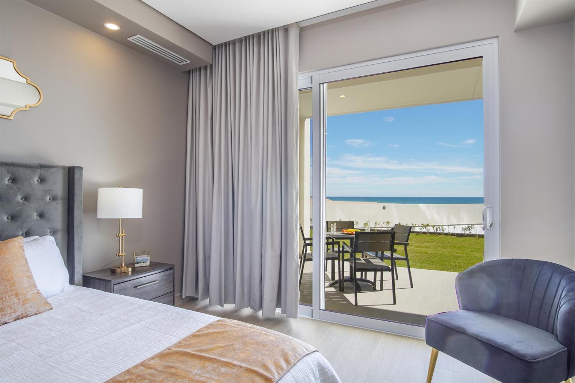 Spectacular 2 bedroom condominium Encantame E102