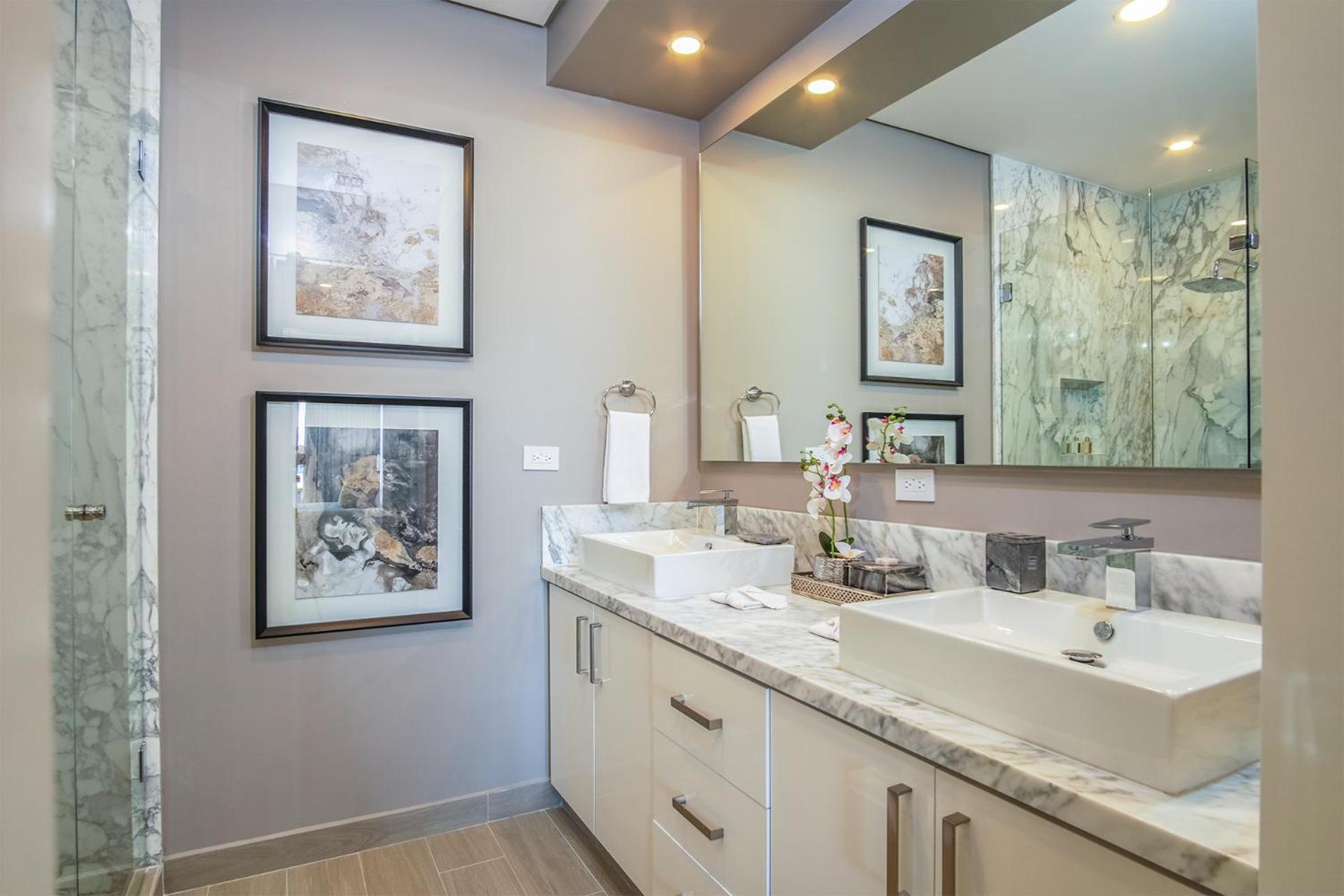 Spectacular 2 bedroom condominium Encantame E102