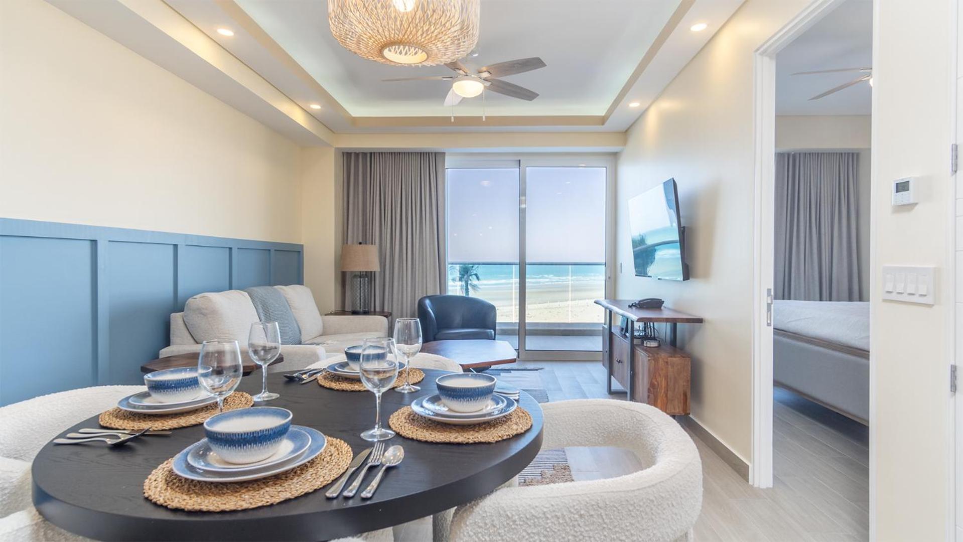 Splash in The New Lazy River/Stay in Modern Luxury Encantame Viento 303