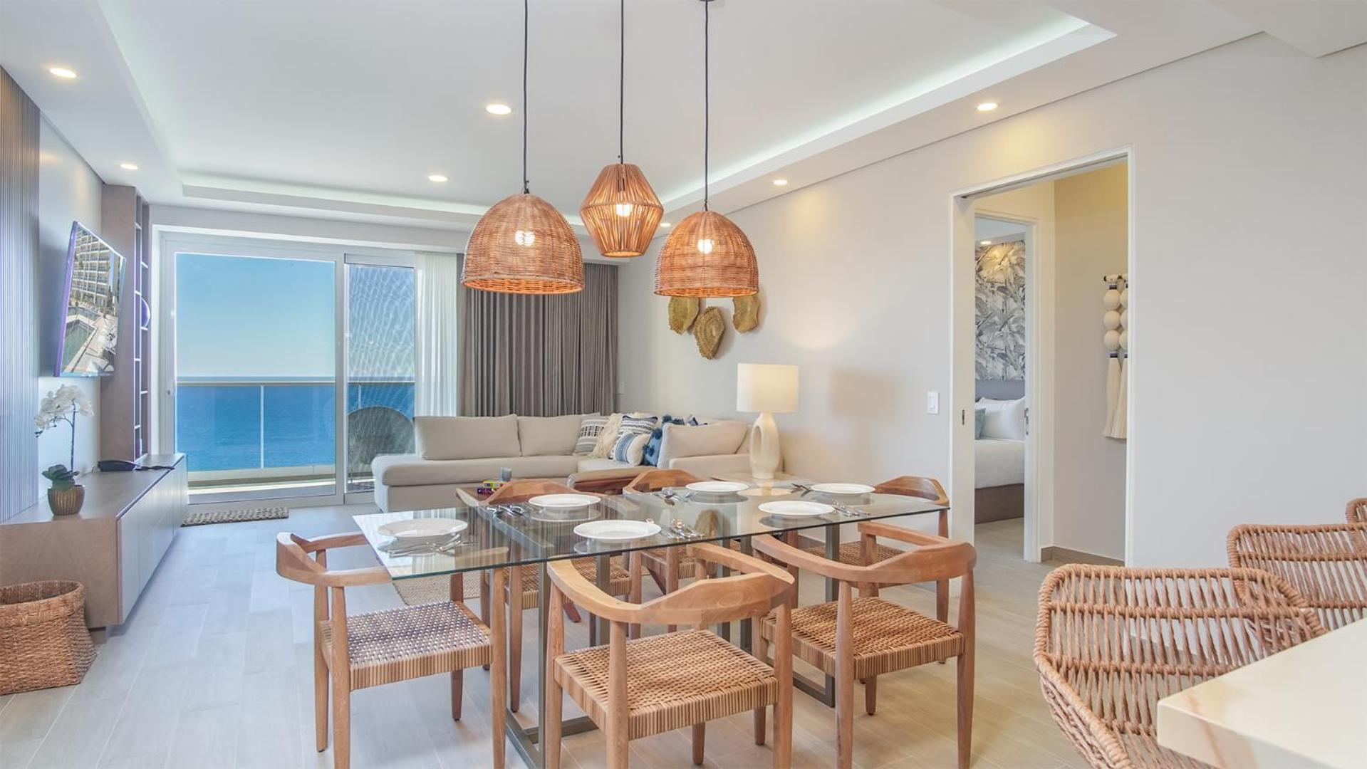 Panoramic And Immersive Water View 2 bedroom E2002