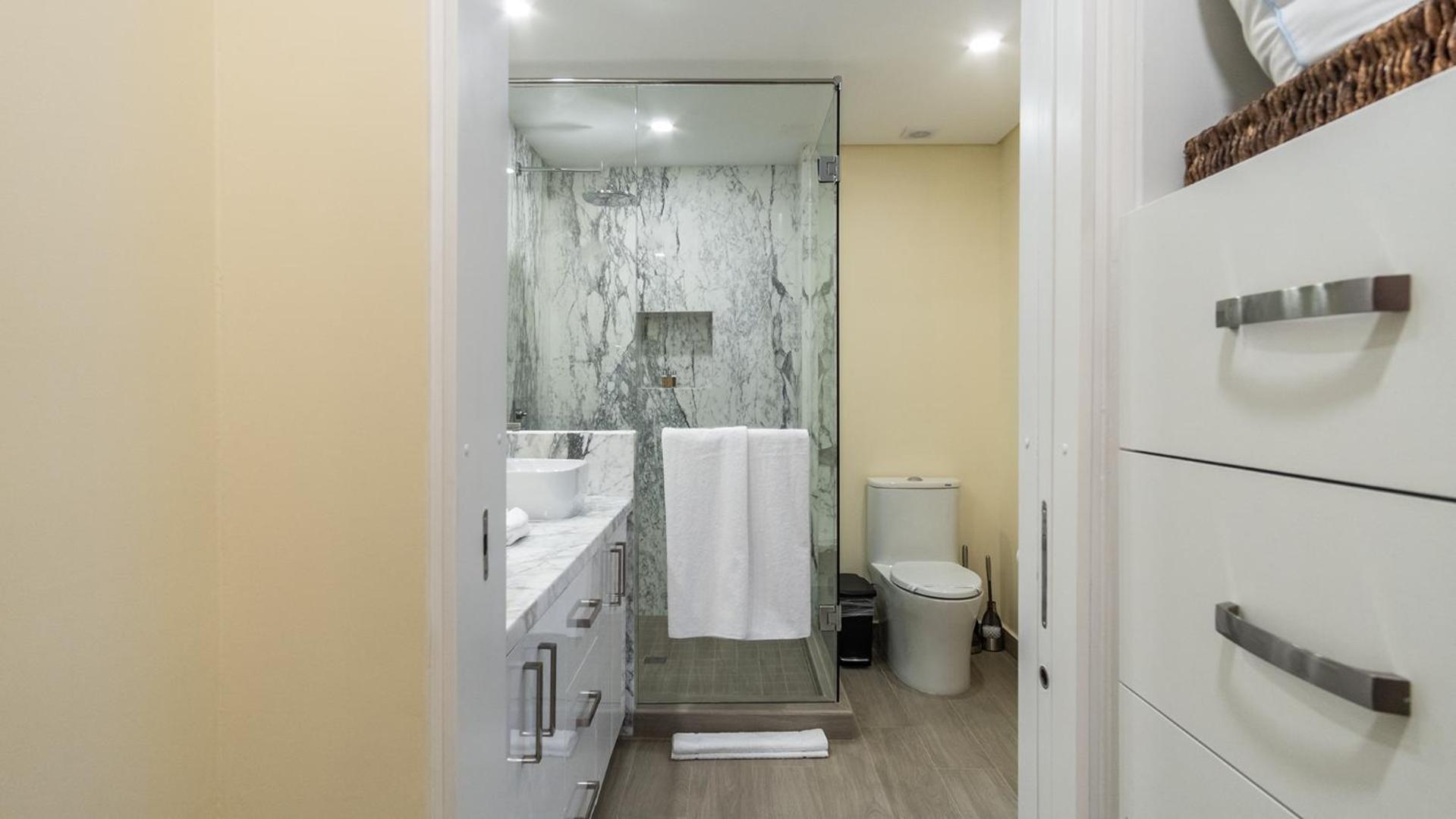 Splash in The New Lazy River/Stay in Modern Luxury Encantame Viento 303