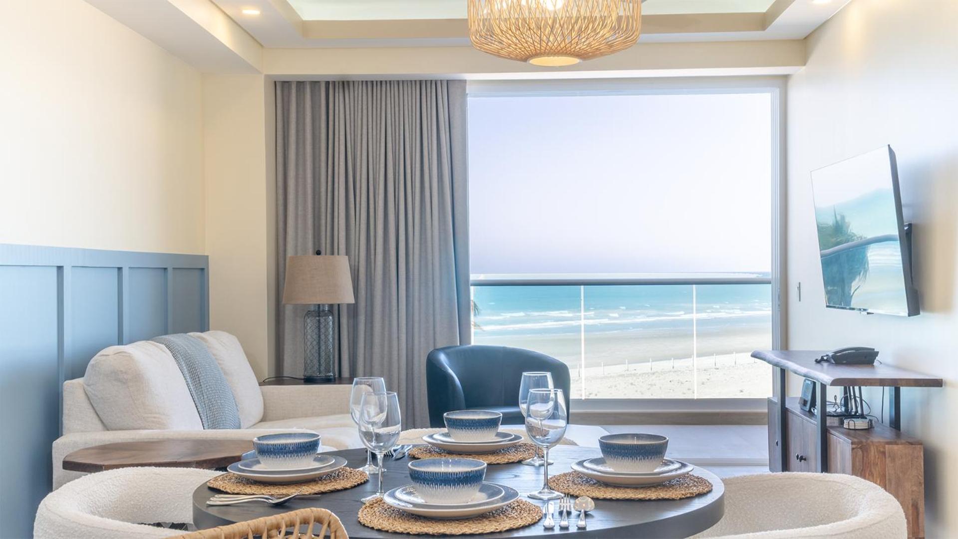 Splash in The New Lazy River/Stay in Modern Luxury Encantame Viento 303