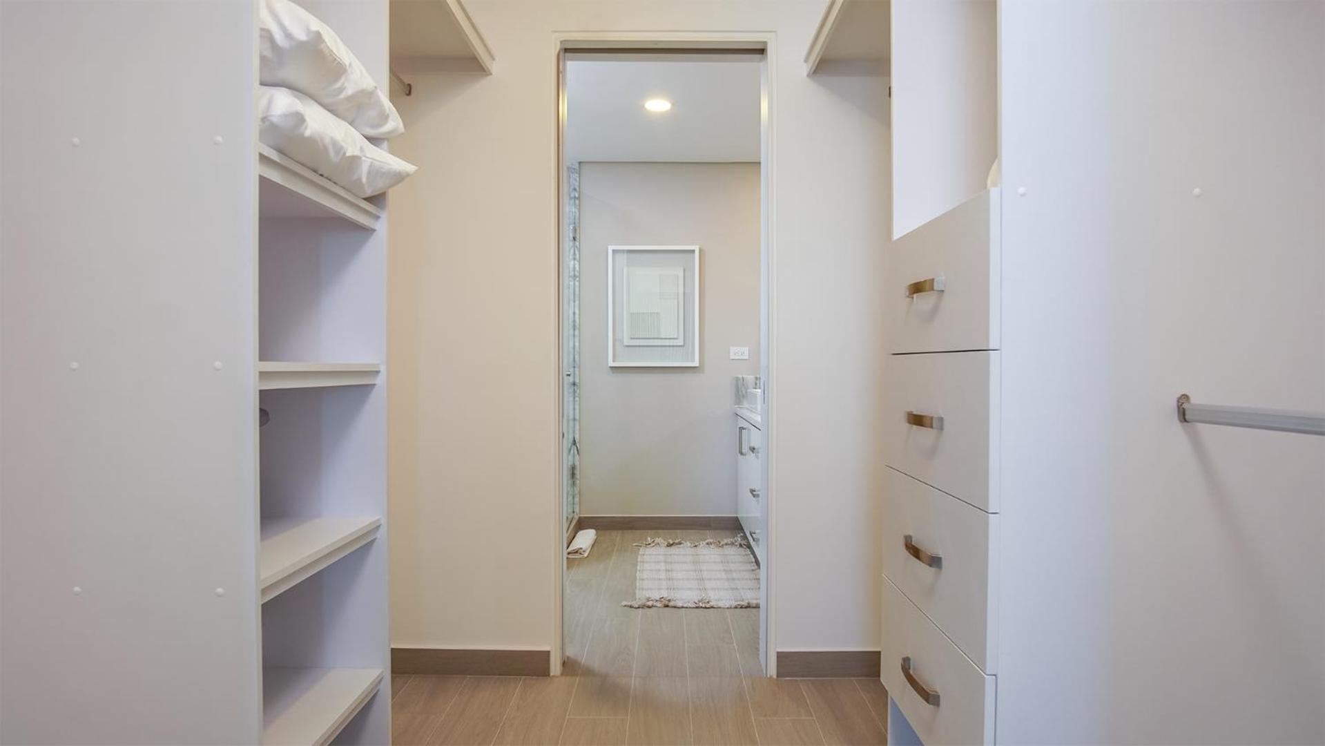 Panoramic And Immersive Water View 2 bedroom E2002