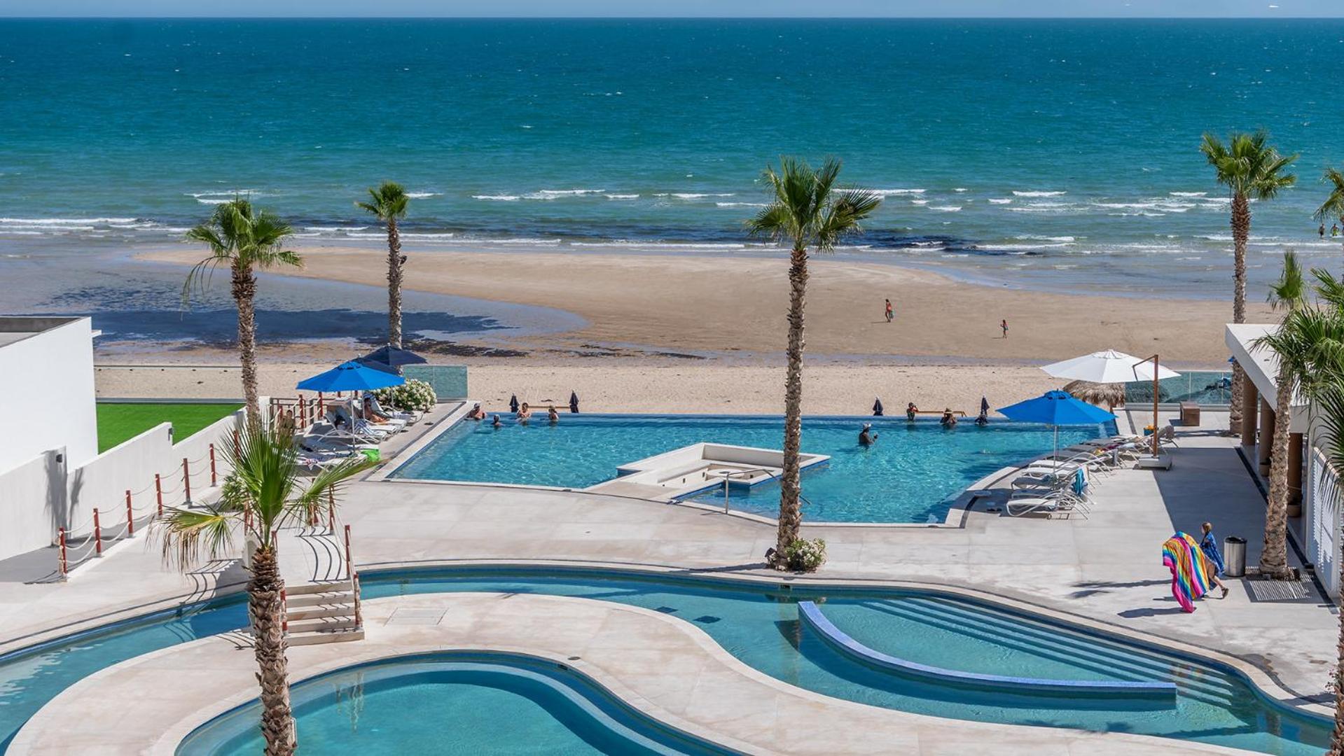 Sublime 1 bedroom condo Encantame Towers Verano 403