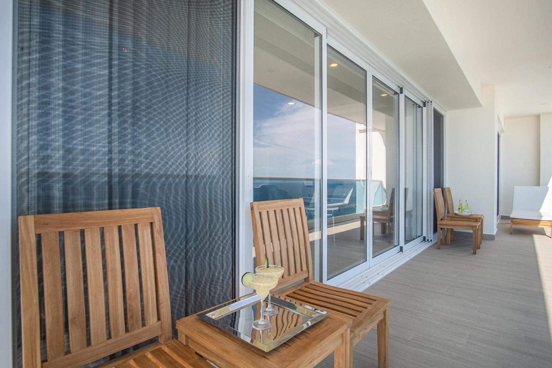 Family Paradise Splash in The New Lazy River and Sleep In Luxury Encantame Towers C 1701