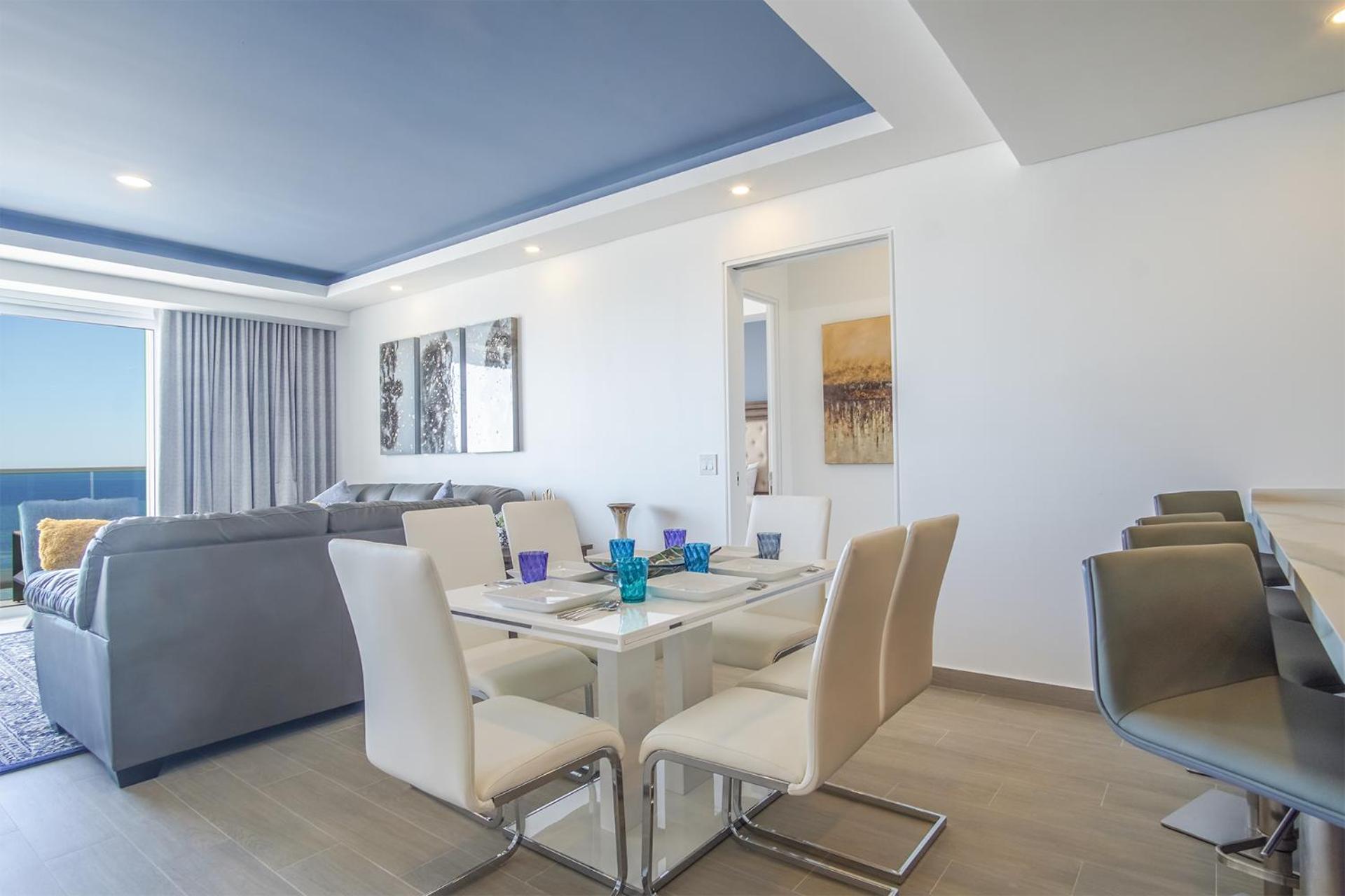 Looking for the perfect scape from the city? Peaceful 2 bedroom condo Verano 804