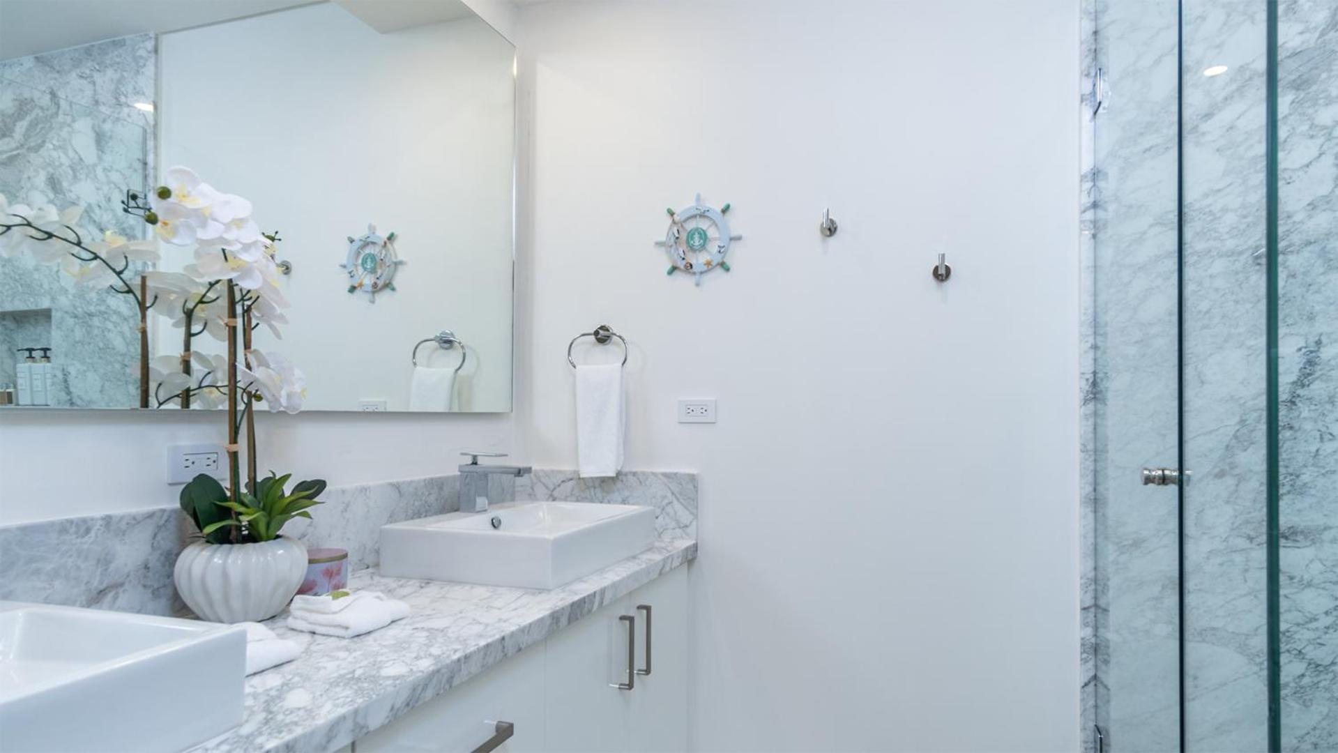 A Style Of Its Own 2 bedroom unit Encantame Viento 1202