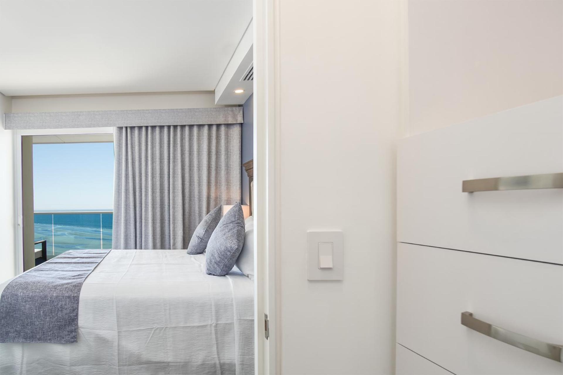 Looking for the perfect scape from the city? Peaceful 2 bedroom condo Verano 804