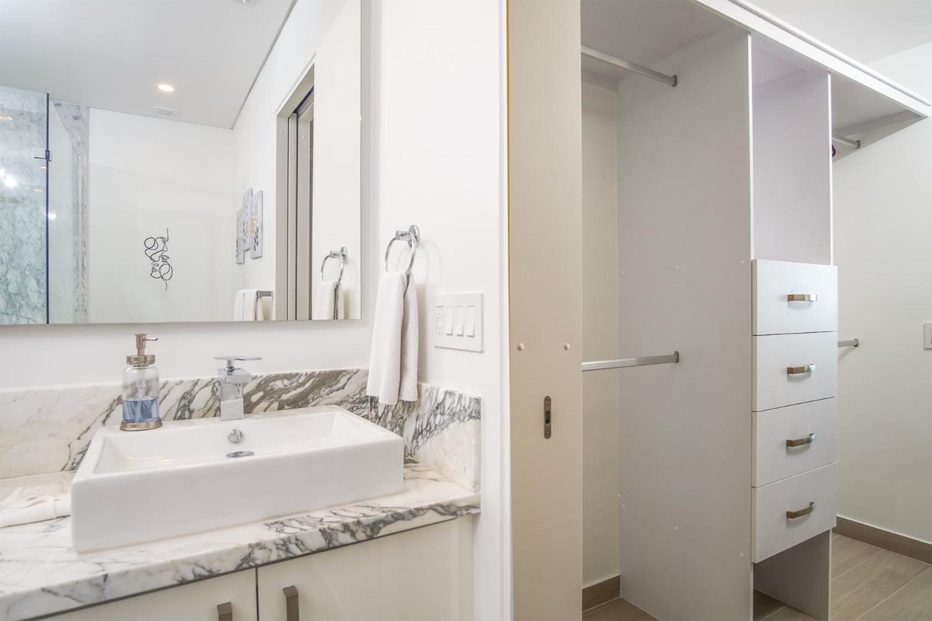 Looking for the perfect scape from the city? Peaceful 2 bedroom condo Verano 804