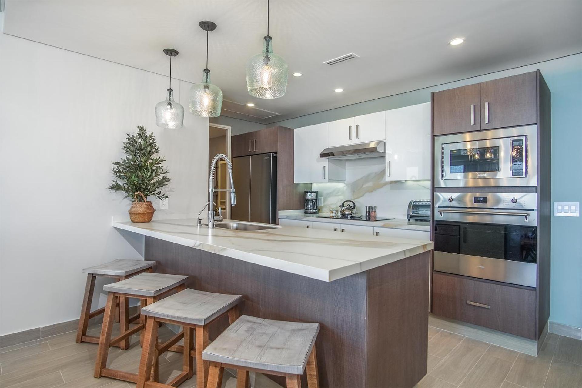 Imagine coming to this gorgeous 2 bedroom condo E1002